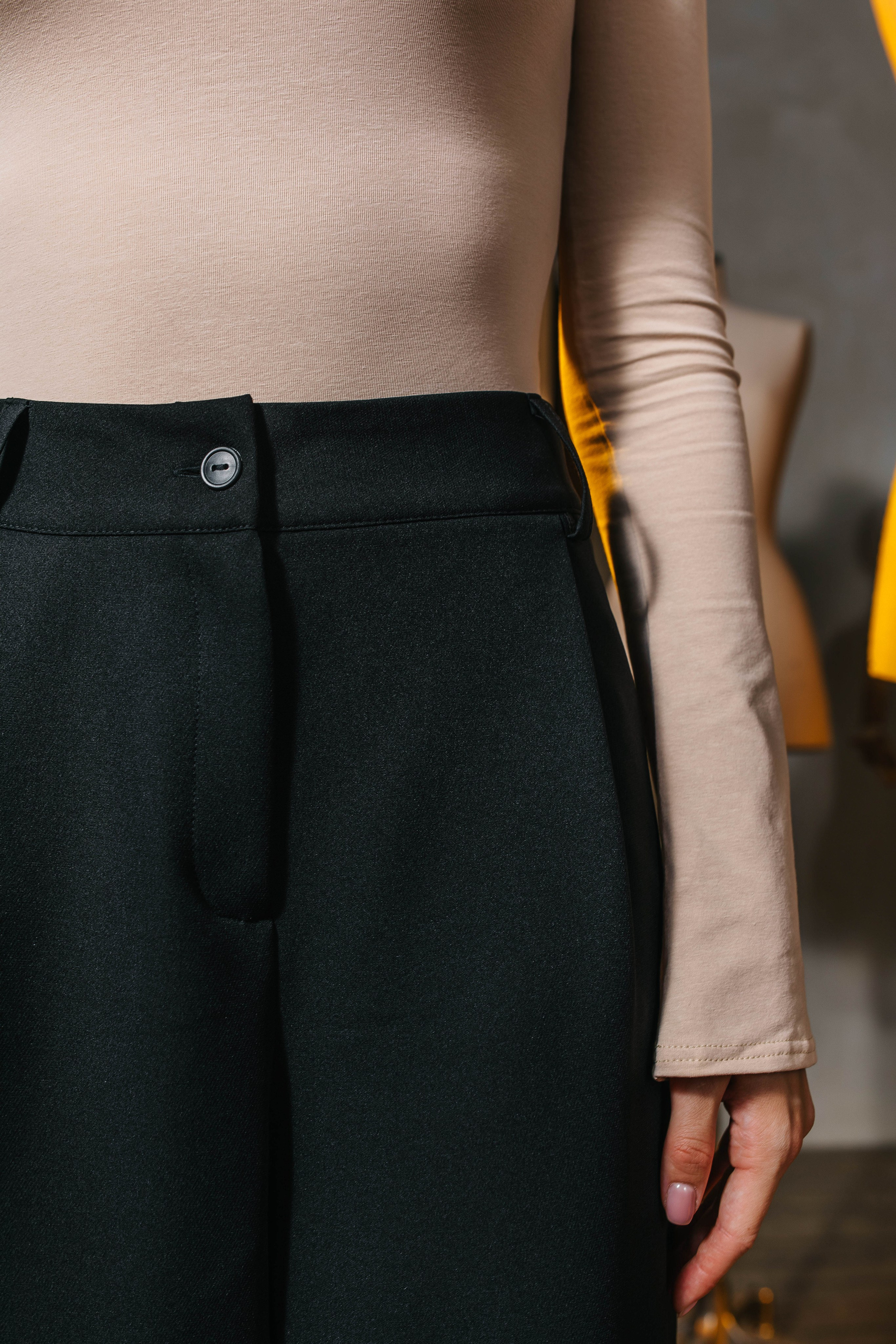 Реклама Брюк. Профессиональный фотограф