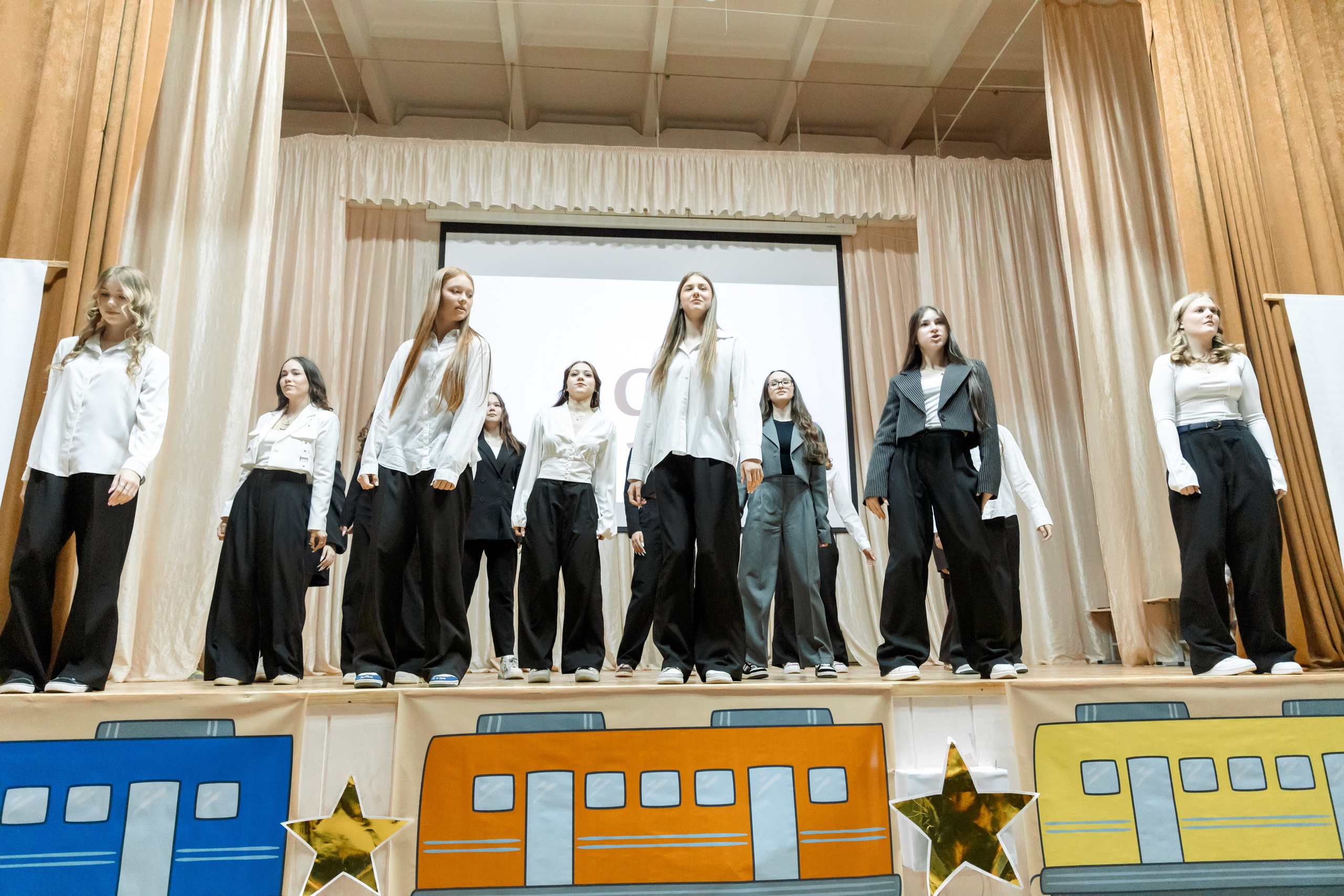 Выпускной шк 88 9-е кл. 24.05.2024. Свадебный и Семейный фотограф г. Ижевск Гульназ Солдатова. Гульназ фото