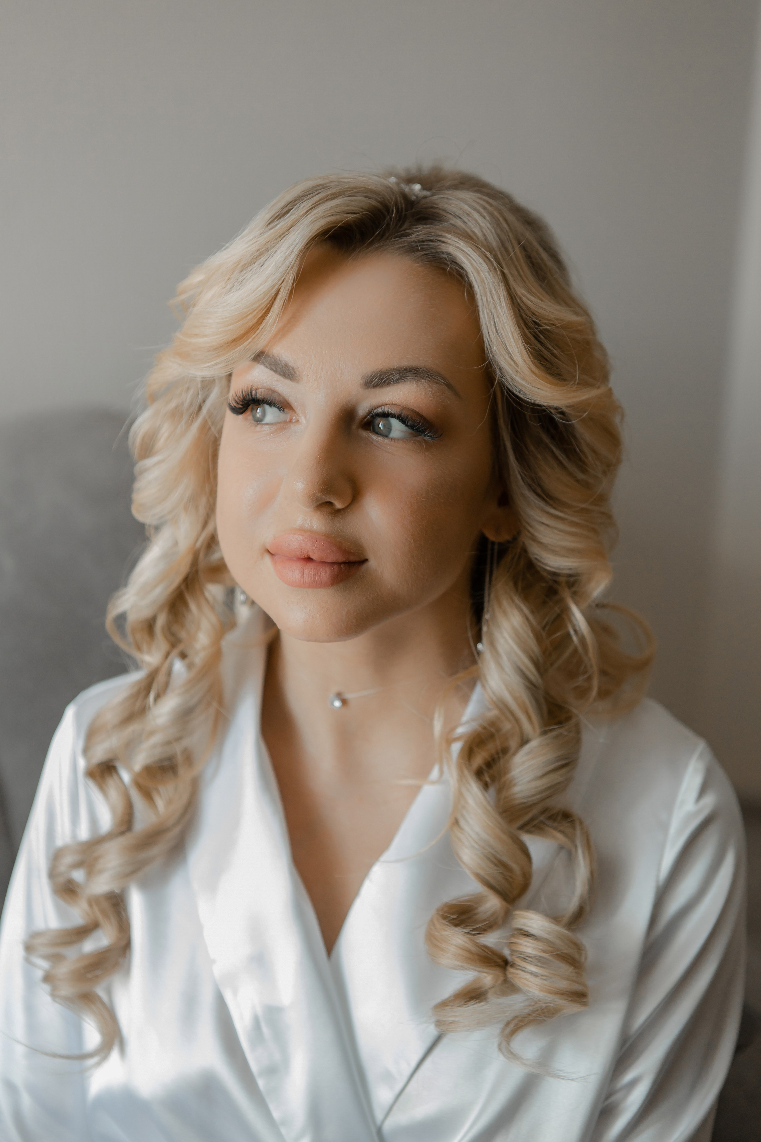 Юрий и Кристина. Видеосъемка и фотосъемка свадеб. Фотограф и оператор на свадьбу. Видеосъемка подкастов, собственная видео-фотостудии. Предметная фотосъемка