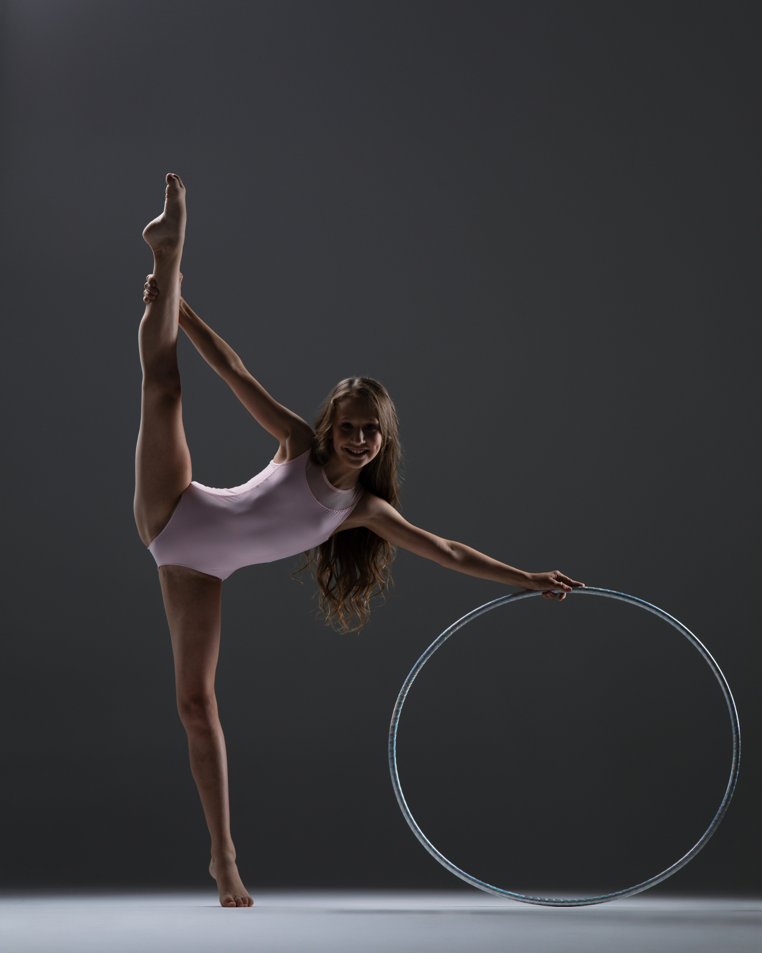 Красивая фотосессия для художественной гимнастки. Спортивный и детский фотограф в Москве, Калининграде