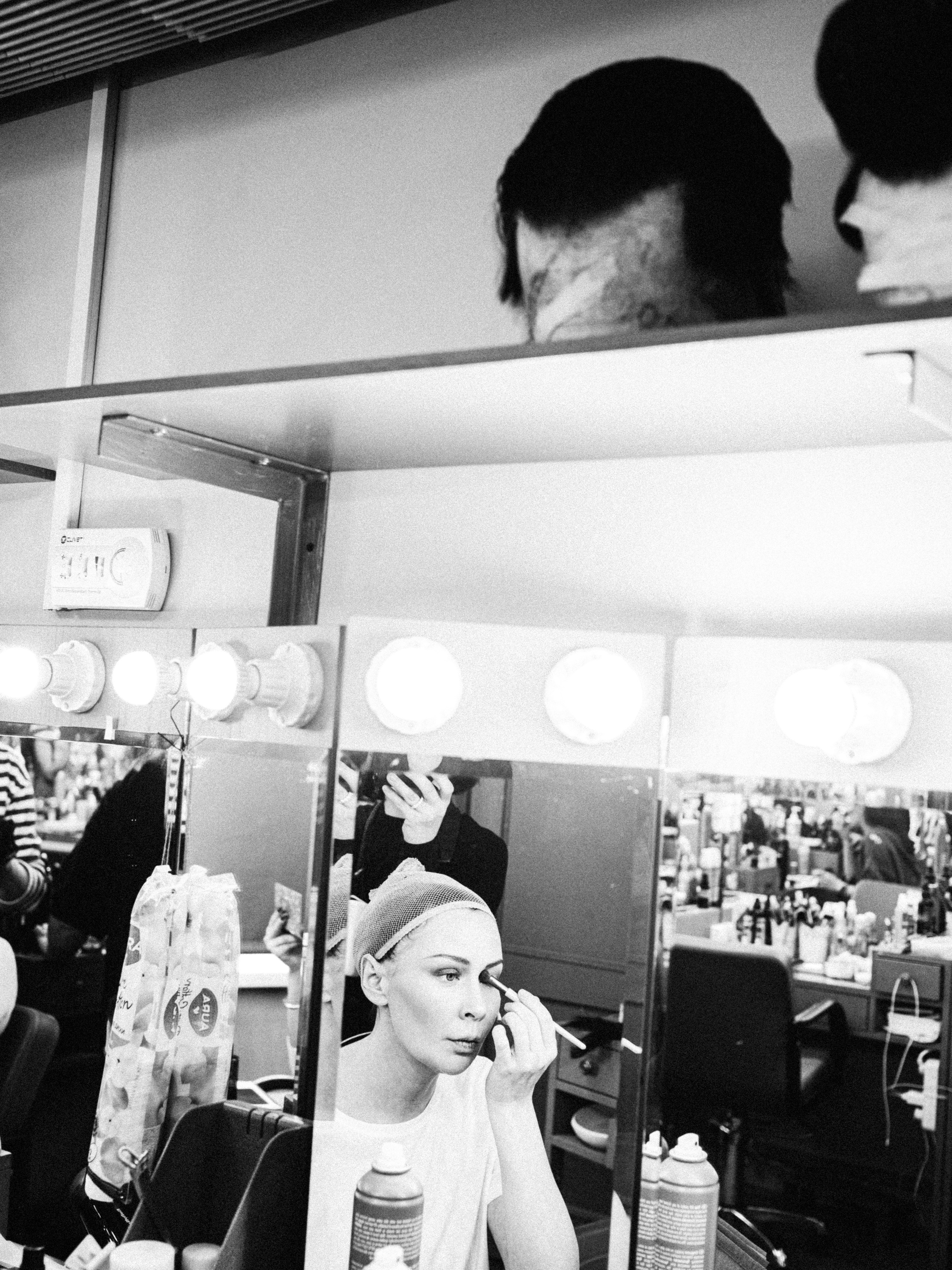 Theatre backstages. Portrait and backstage photographer Nina Crane