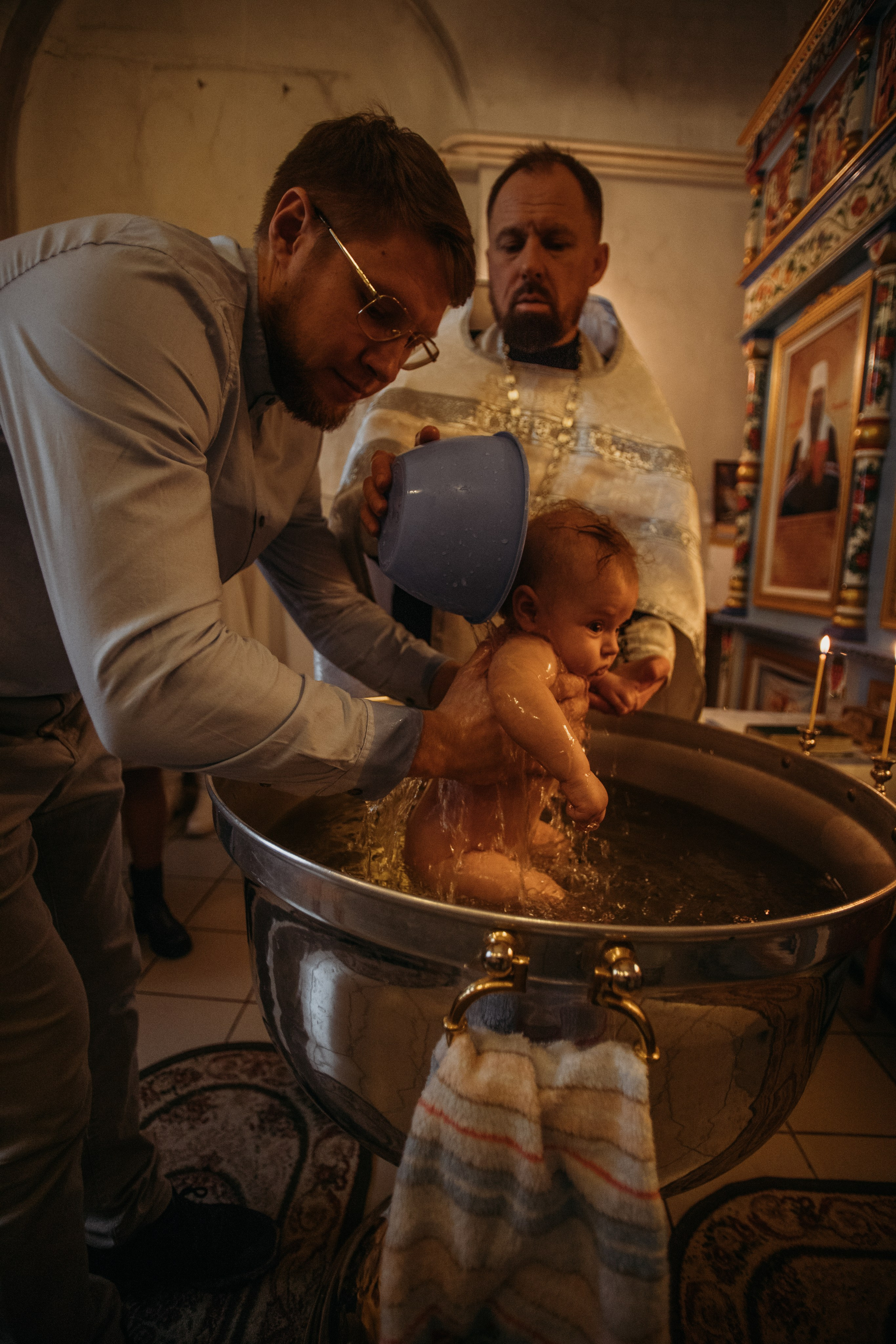 Крещение Аглаи. Венера Гайн. Репортажный фотограф  Тюмень. Обучение фотографии с 0