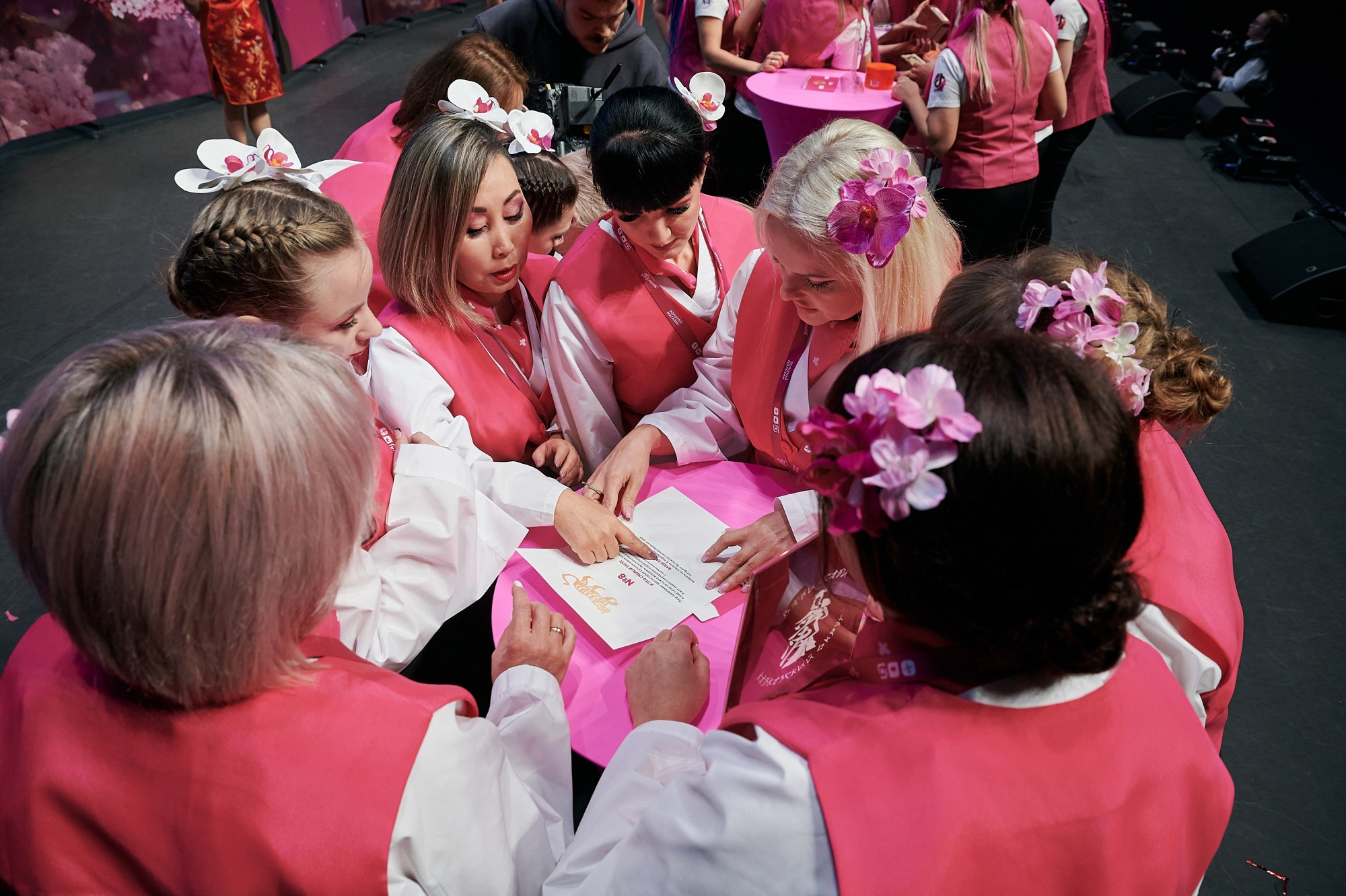 Магнит Косметик — конкурс «Золотой Магазин». Мезенцев Евгений фотограф