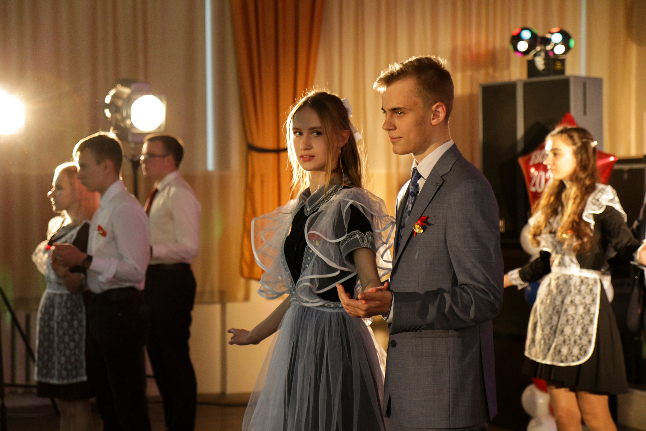 Последний звонок 55 школа. Фотограф Аникеева Алина, Рязань/Москва