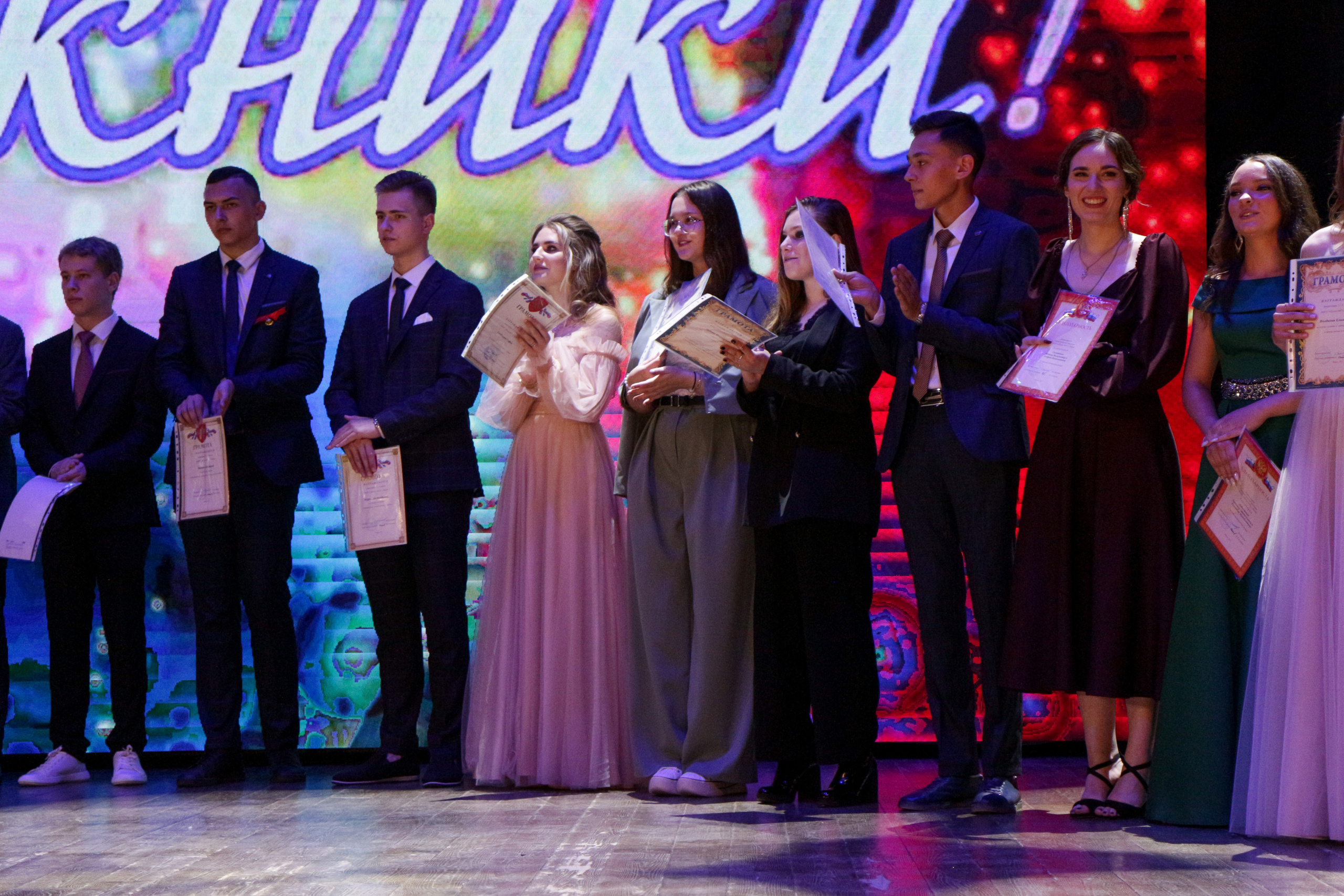 Выпускной 47 школы. Фотограф Аникеева Алина, Рязань/Москва