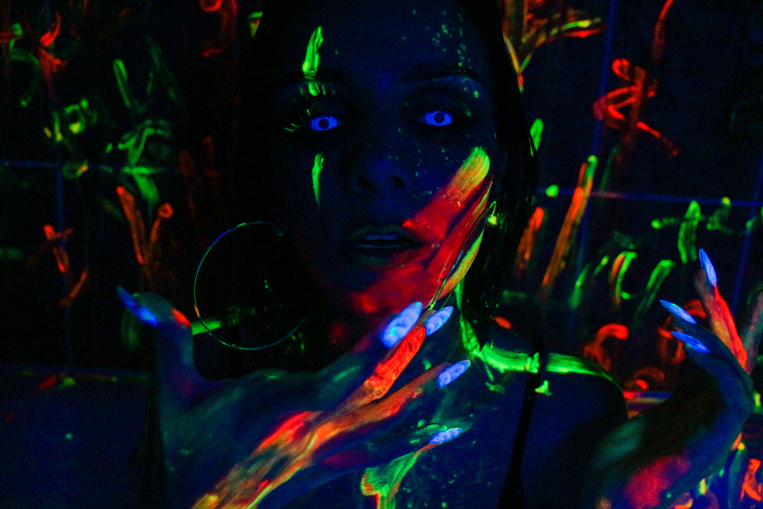 Неон. Фотограф Аникеева Алина, Рязань/Москва