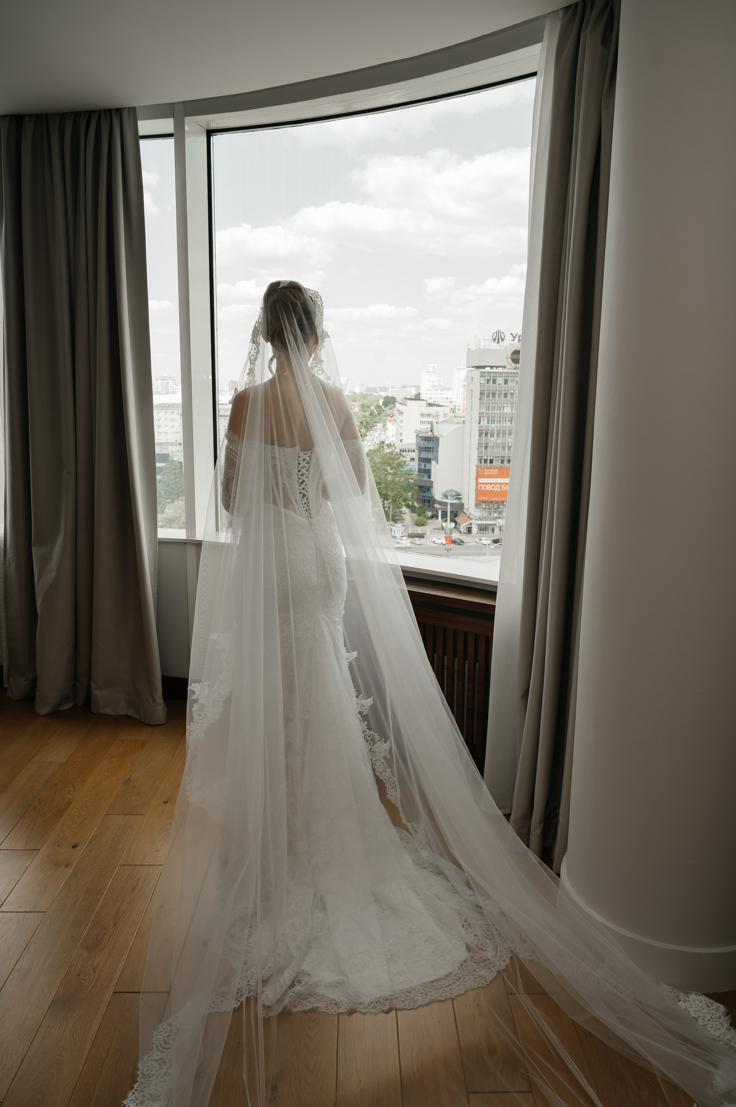 Свадьба (утро в отеле). Свадебный и семейный фотограф в Краснодаре Алина Мельник