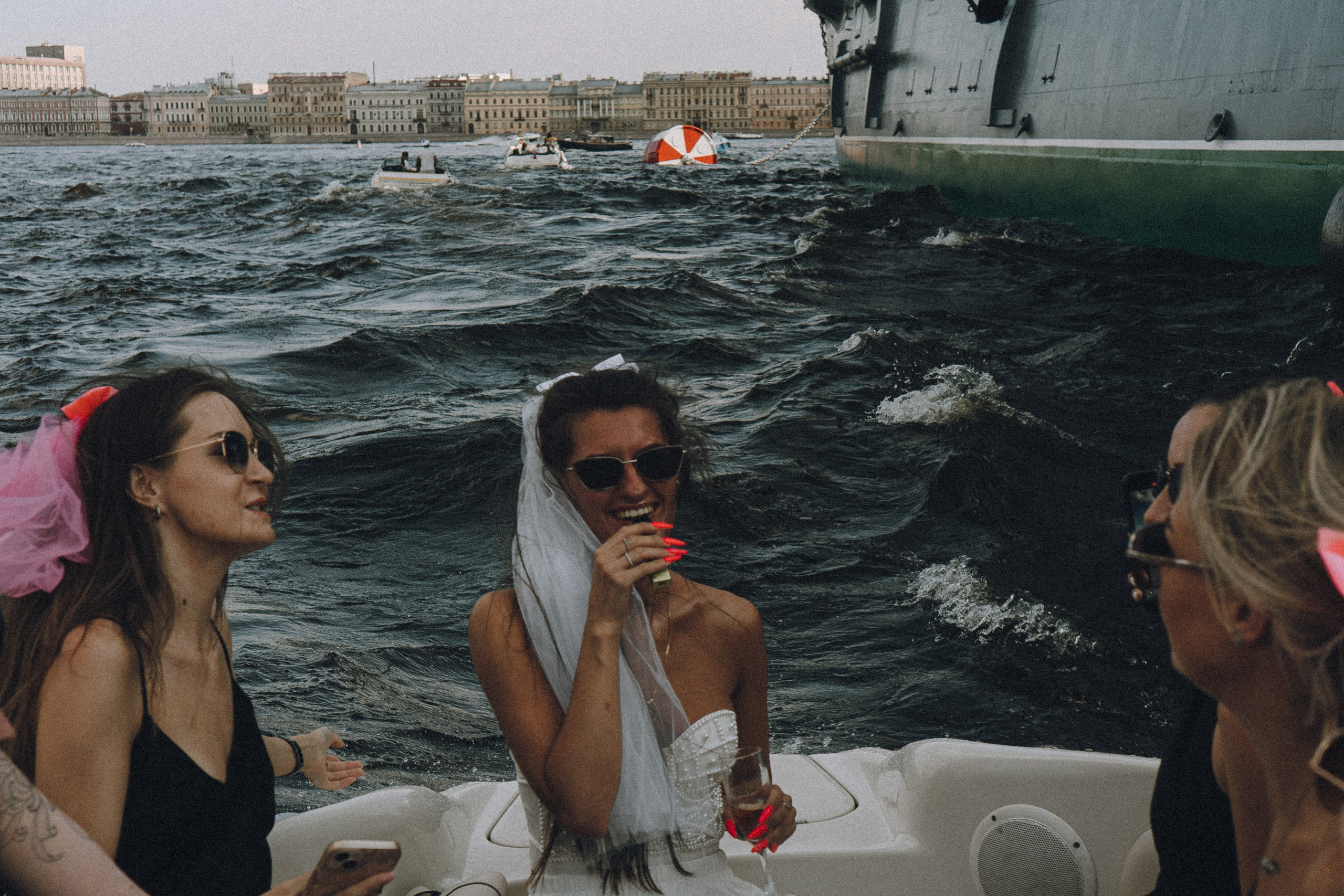 ДЕВИЧНИК НА КАТЕРЕ. Профессиональный фотограф, Санкт-Петербург — Виктория Богомолова
