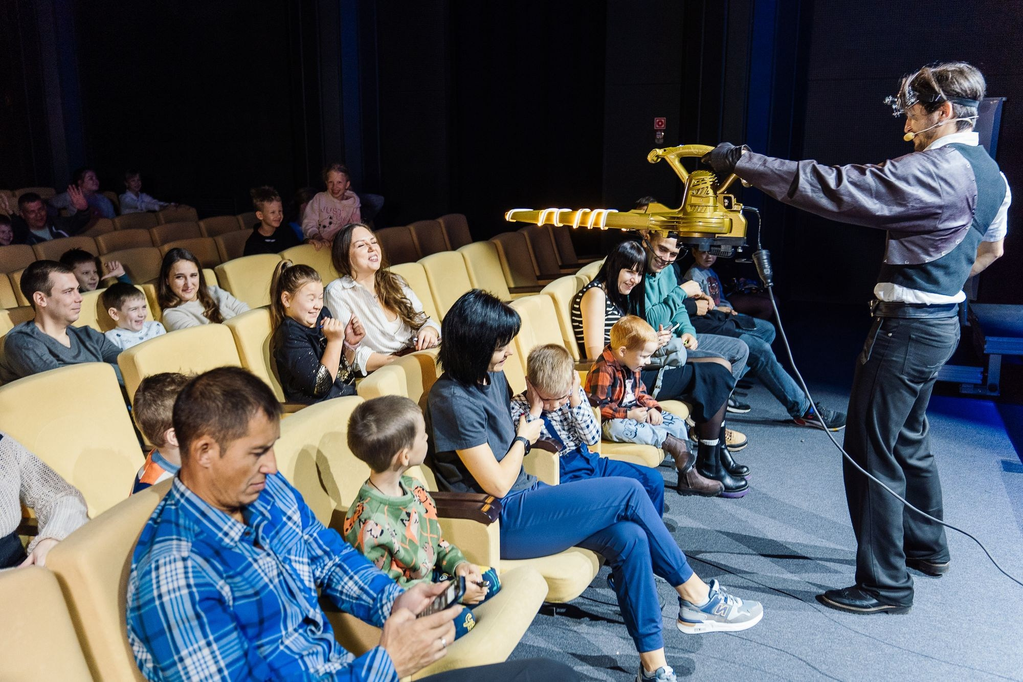 «Автоботы: Битва за Кибермир»