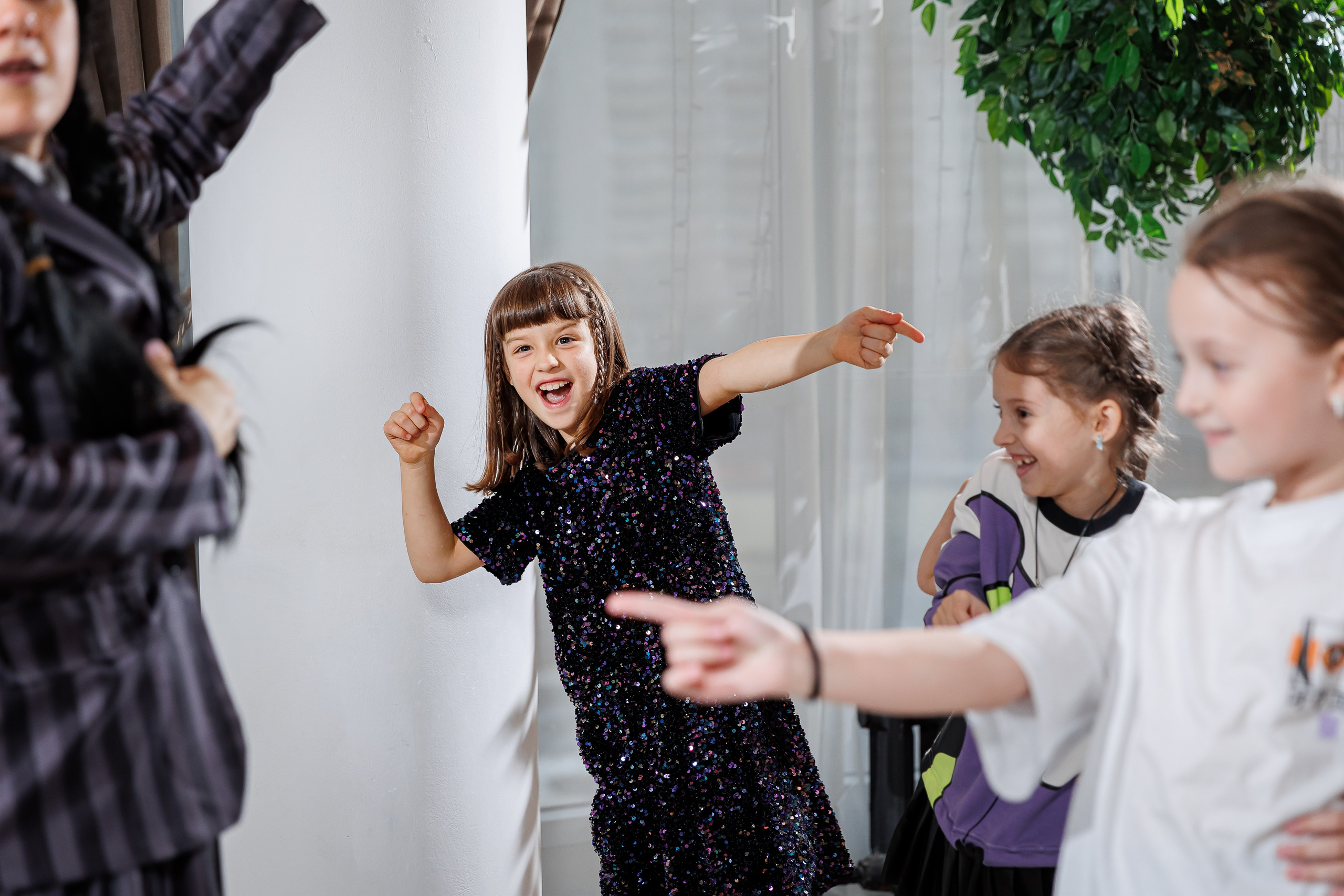 День рождения Насти «Венсдэй во Вкусотеррии». Семейный и детский фотограф Комина Елена, Власиха, Одинцово