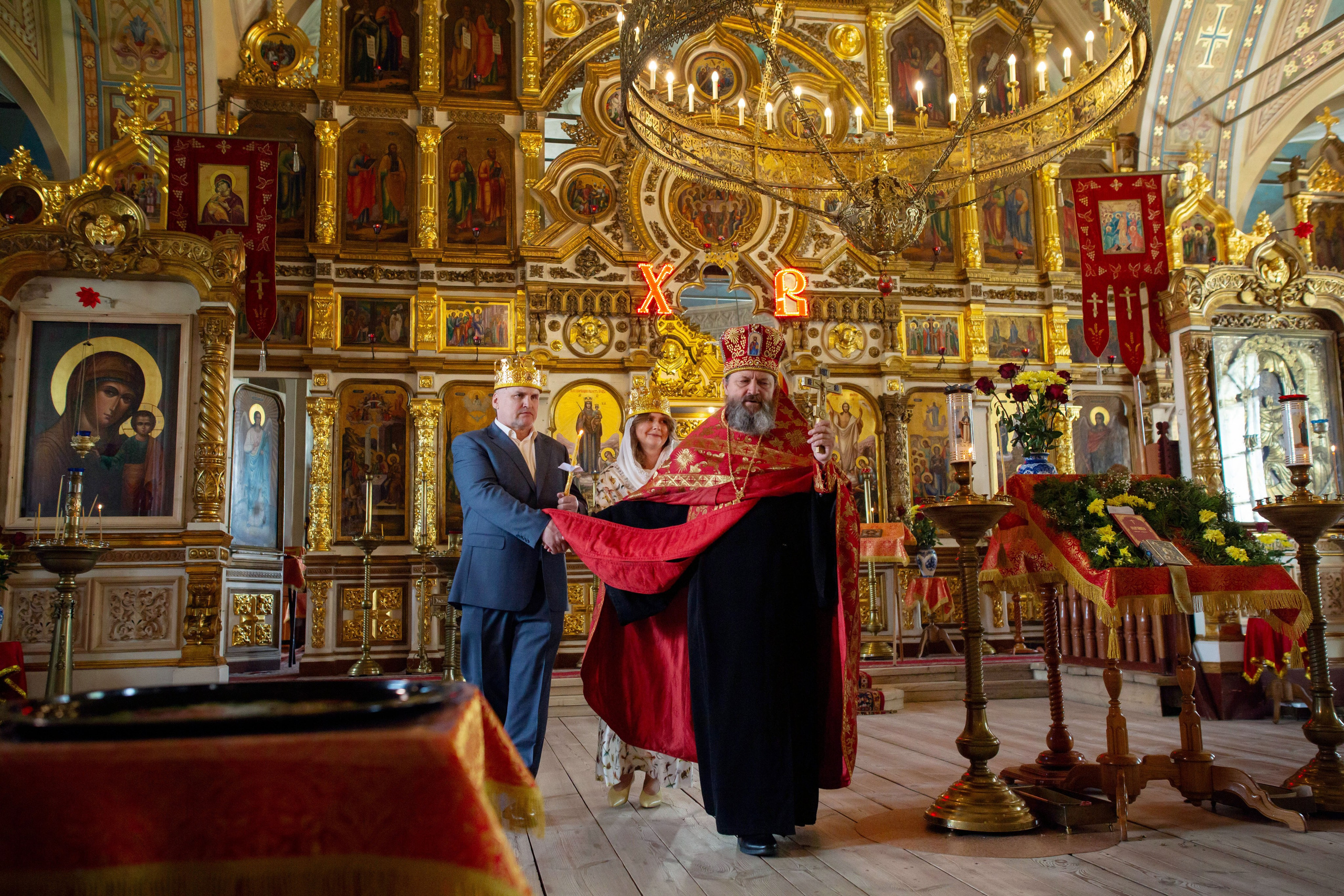 Венчание Сергей и Анна Воскресенский храм. Семейный и детский фотограф Анна Петракова