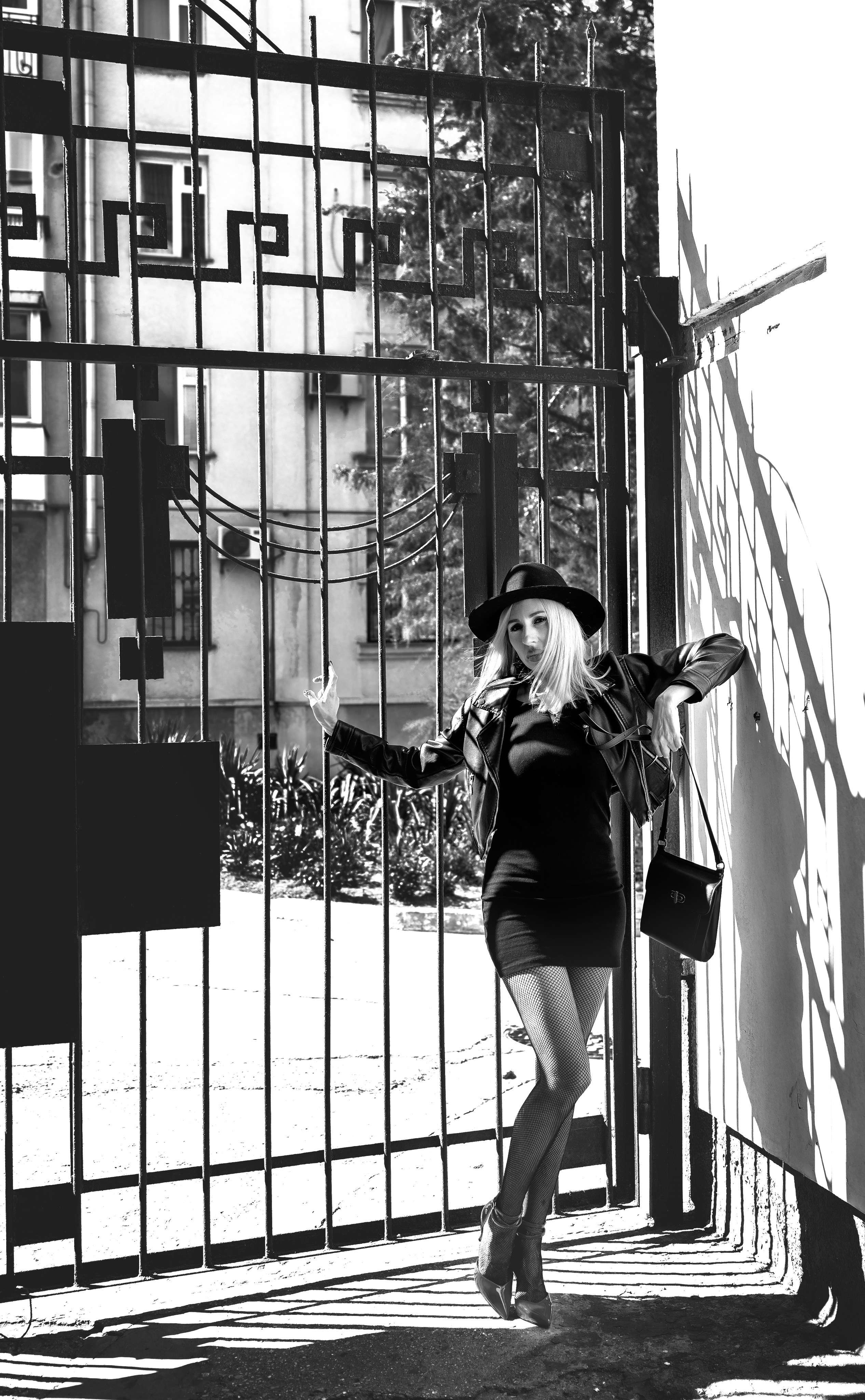 Надежда — стрит фото. Сайт фотограф в Керчи Кислый Юрий