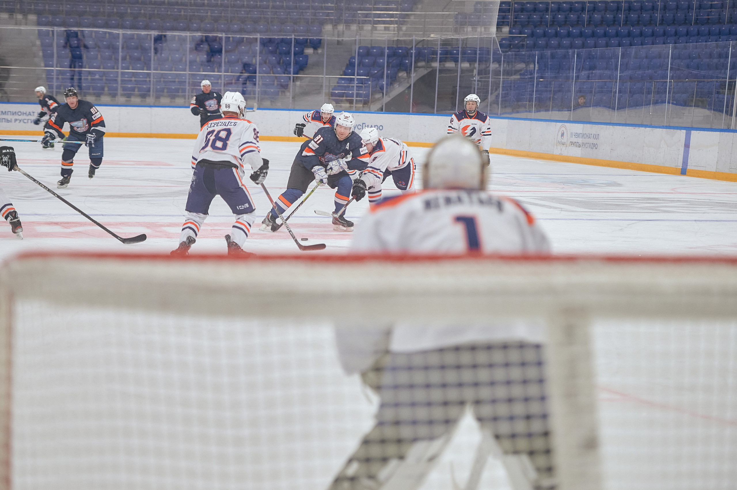 Портфолио репортажной фотосъёмки: Кристалл арена — Хоккей — РусГидро. Фотограф Яковлев Роман — Красноярск