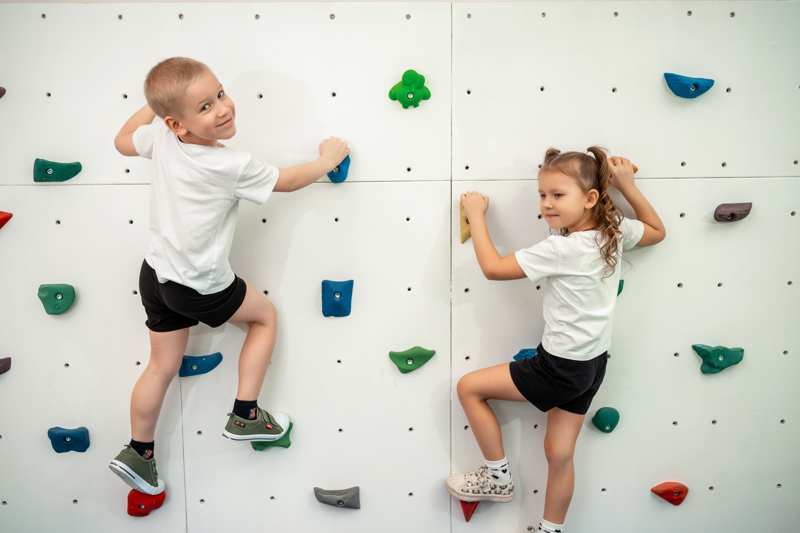 Детские выпускные фото Нижневартовск | Портфолио фотографа. AR-t студия «Альбом+», г. Нижневартовск