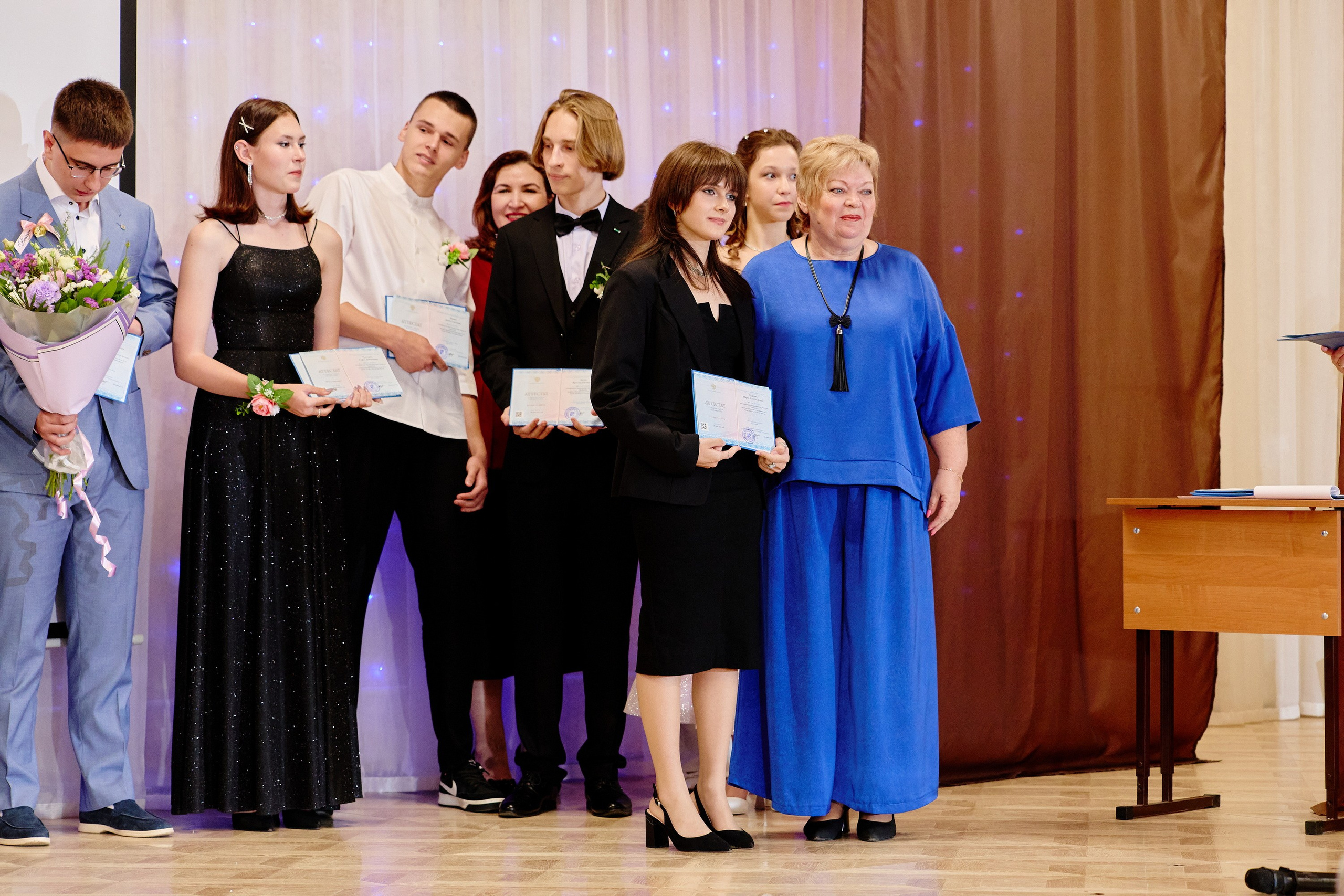 Выпускной 35 Сош. Фотограф Выпускные альбомы Таганрог Сергей Коробченко