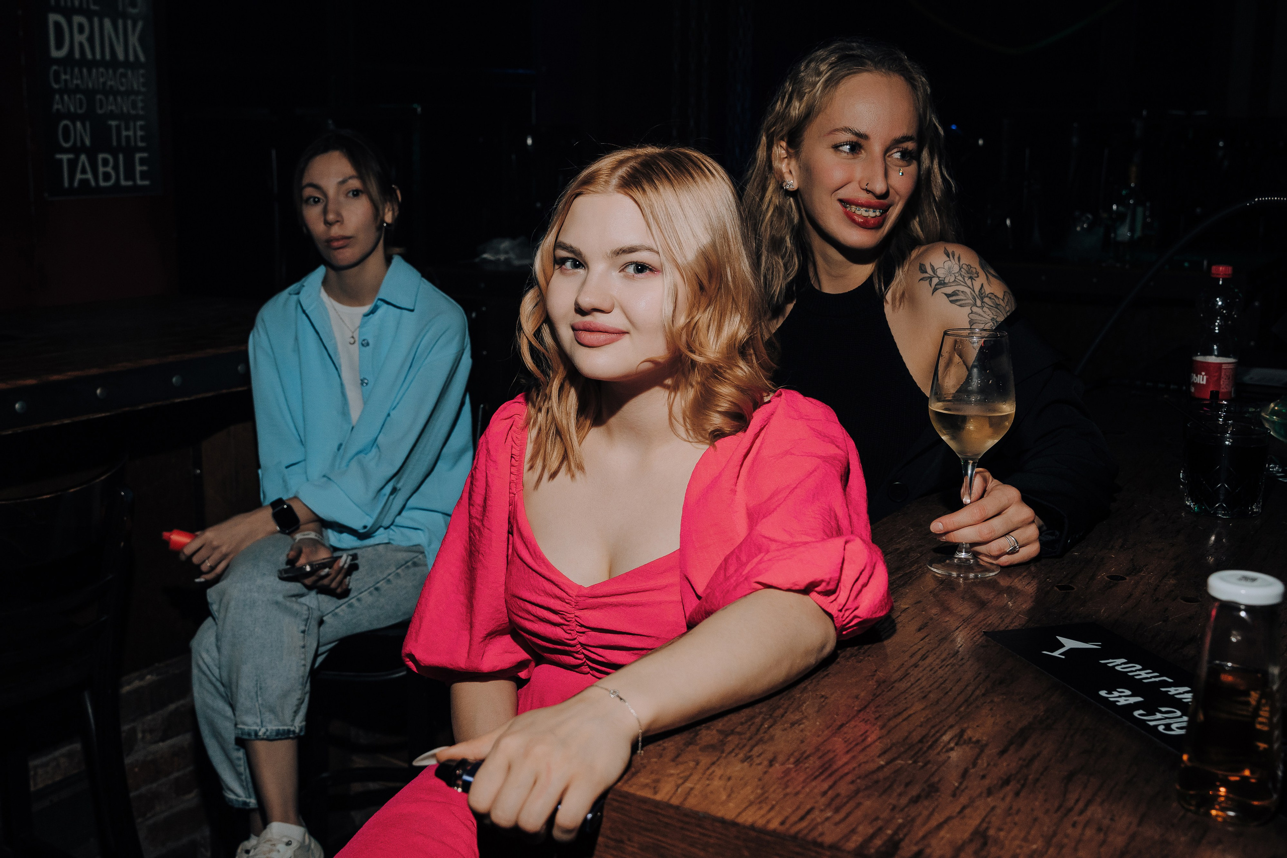 20 ЛЕТ МЕГАПОЛИС ЧЕЛЯБИНСК ХЕДЛАЙНЕР ЕЛКА. Репортажный фотограф Зуев Роман г. Челябинск