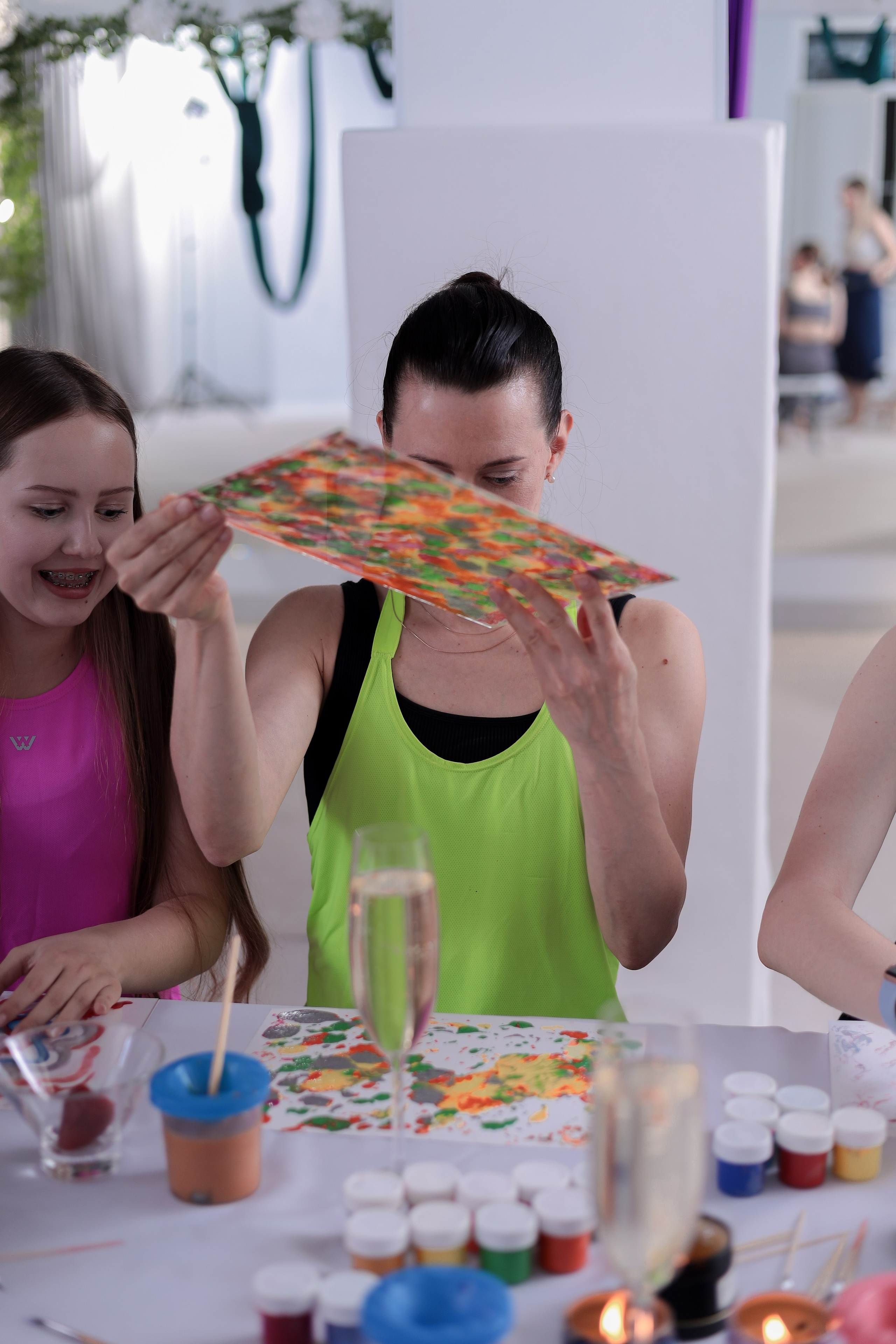 Арт-терапия + аэройога. Фотограф Надршина Лилия