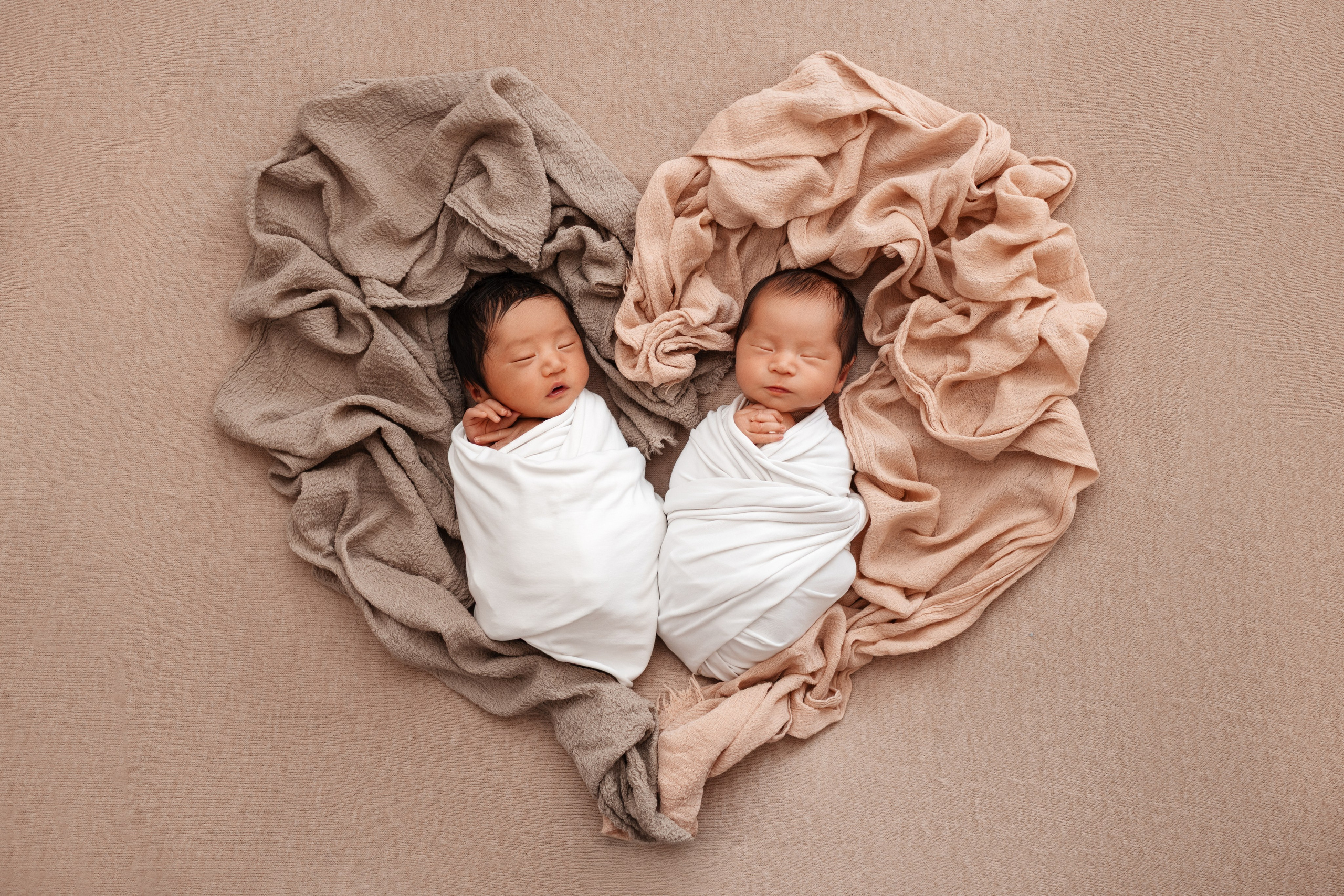 Newborn classic. Женский и newborn фотограф Айжан Шарафи в Алматы