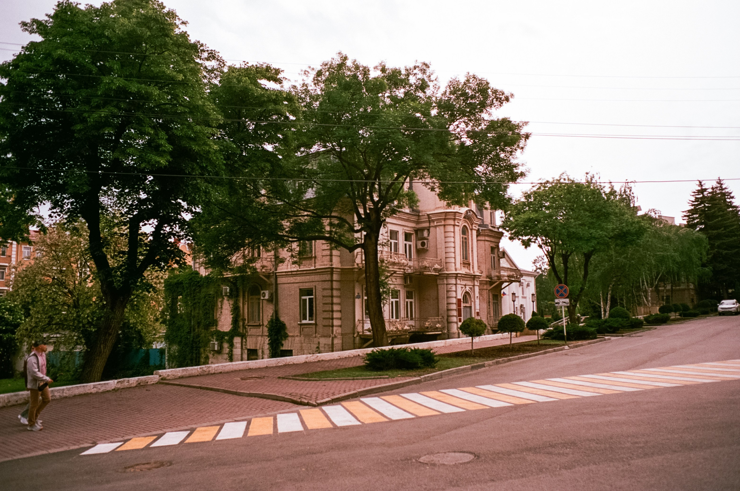 Парк Ессентуки и дорога к перевалу / Kodak Aerocolor IV / BESSA-T