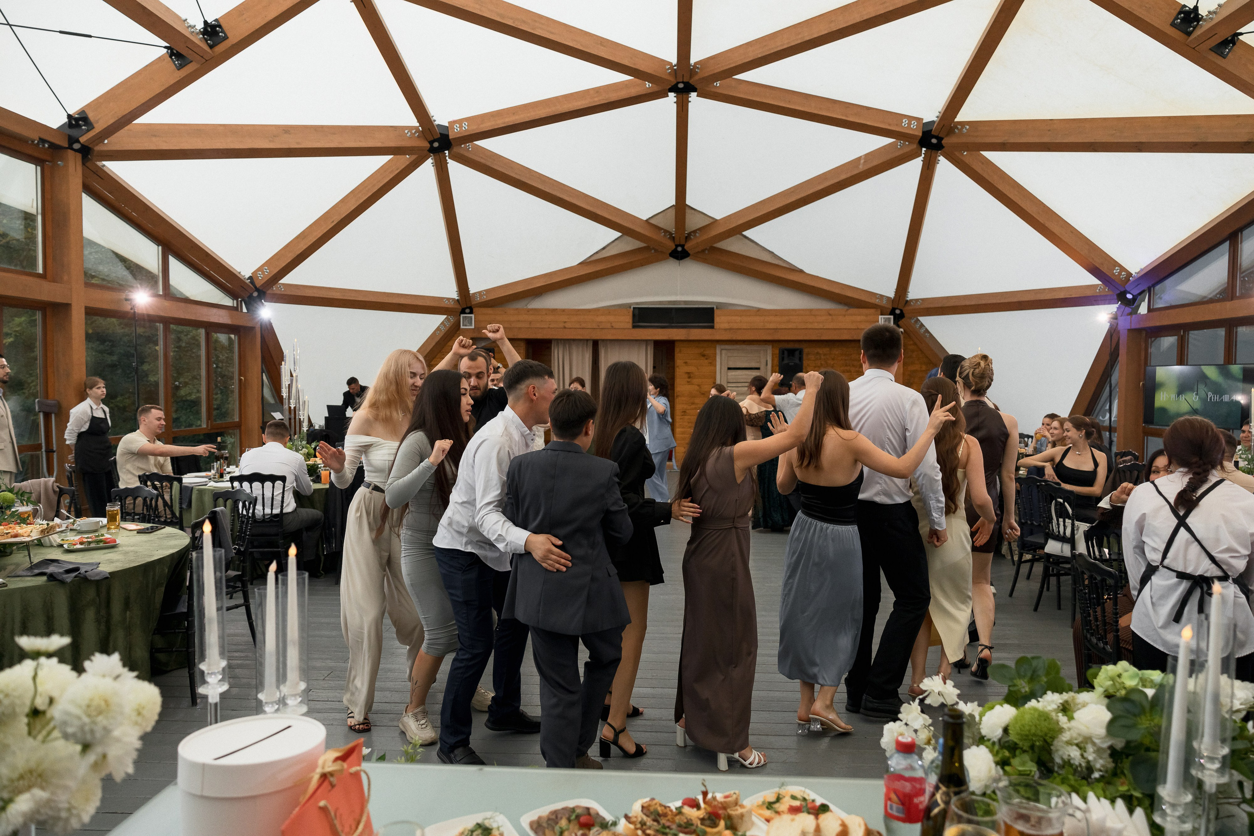 Нургиз и Рената. Фотограф Александр Федоренко