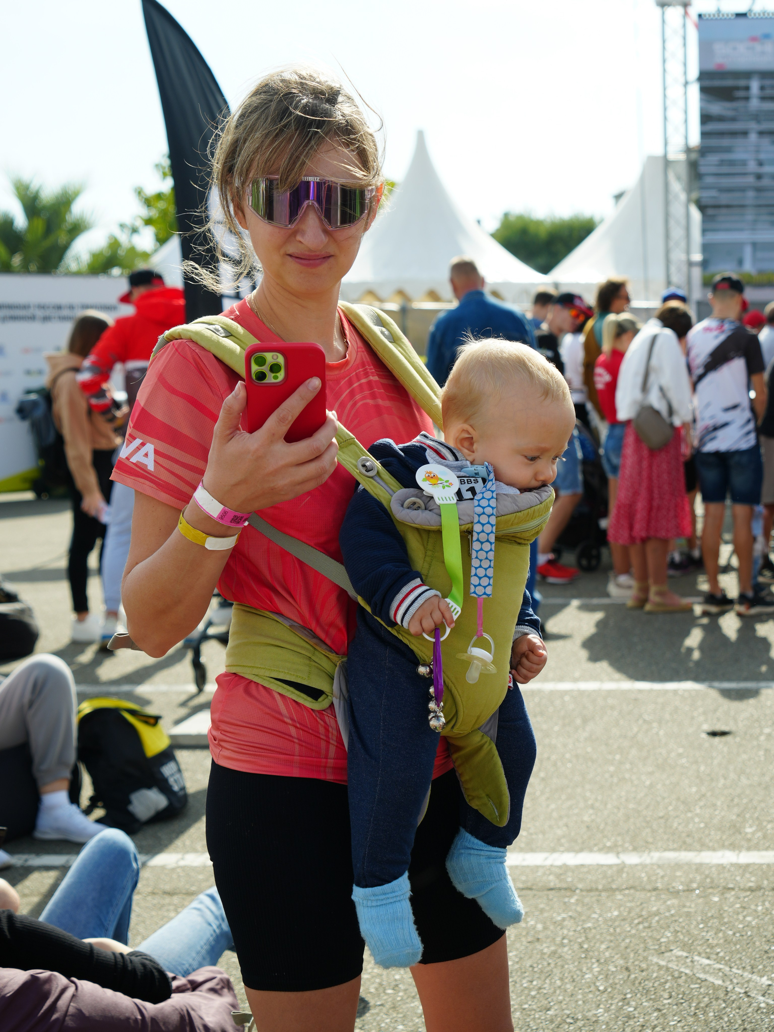 Фотоотчет партнерской интеграции для компании TELE2 на фестивале Ironstar. Репортажный фотограф в Красной Поляне и Сочи Павлюченко Екатерина