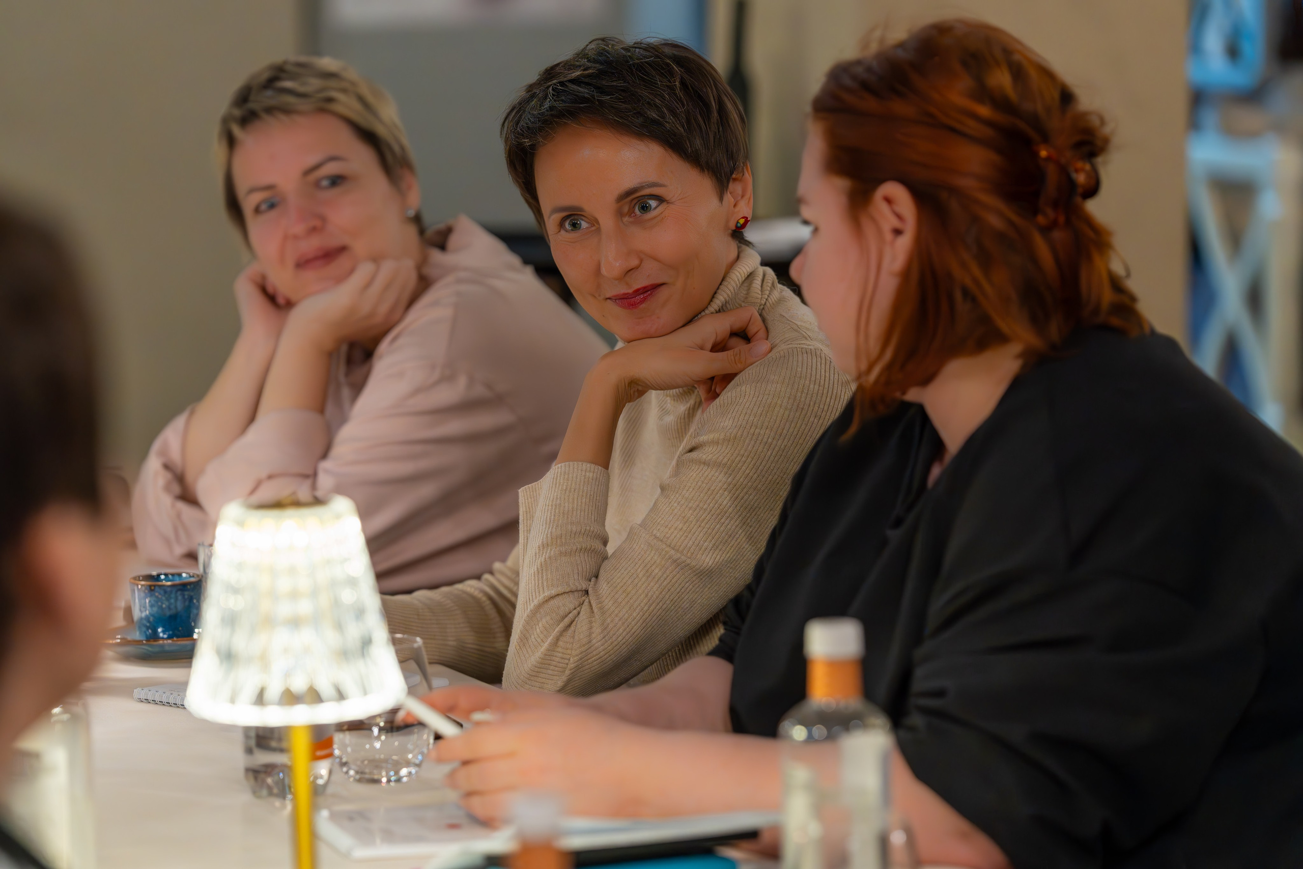 Литературная мастерская с Ольгой Шутовой в «Винотеррии». Репортажный фотограф в Красной Поляне и Сочи Павлюченко Екатерина