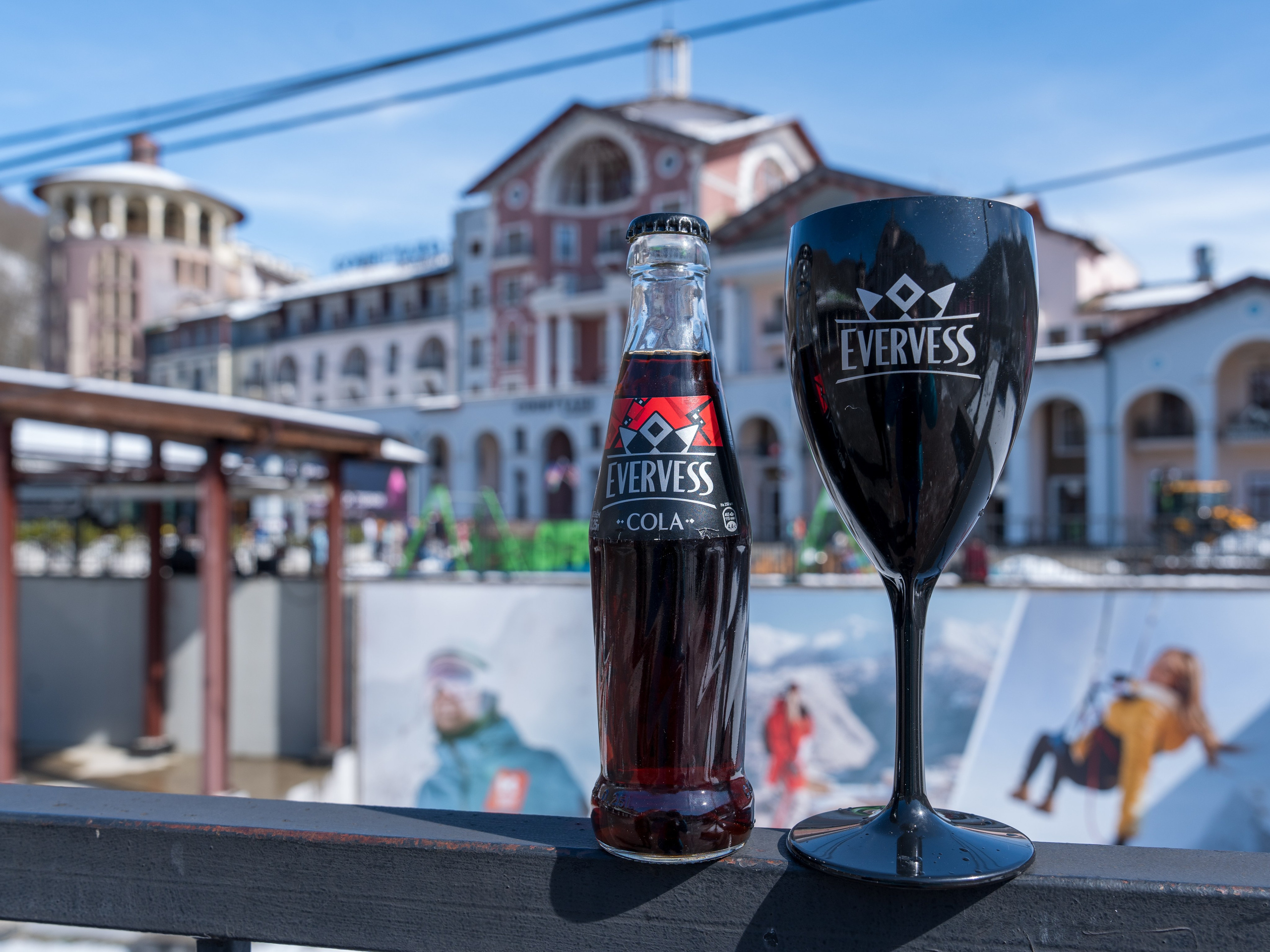 Компания «EVERVESS»: отчет с точек продаж на курортах Красной Поляны. Репортажный фотограф в Красной Поляне и Сочи Павлюченко Екатерина