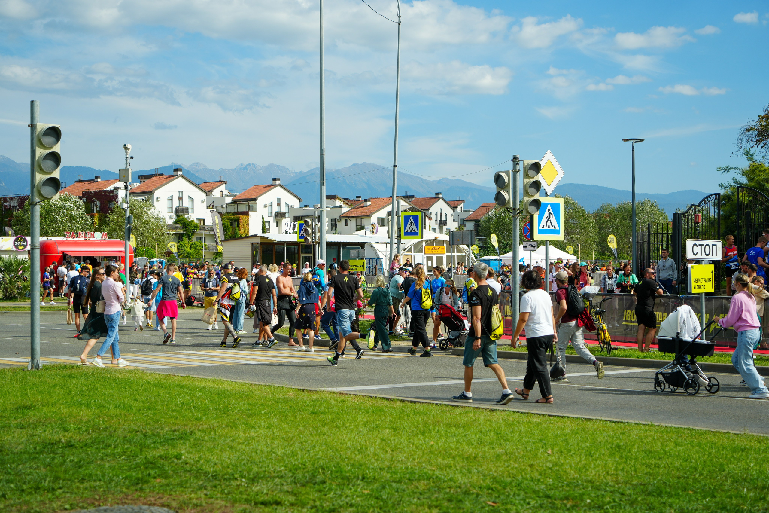 Фотоотчет партнерской интеграции для компании TELE2 на фестивале Ironstar. Репортажный фотограф в Красной Поляне и Сочи Павлюченко Екатерина