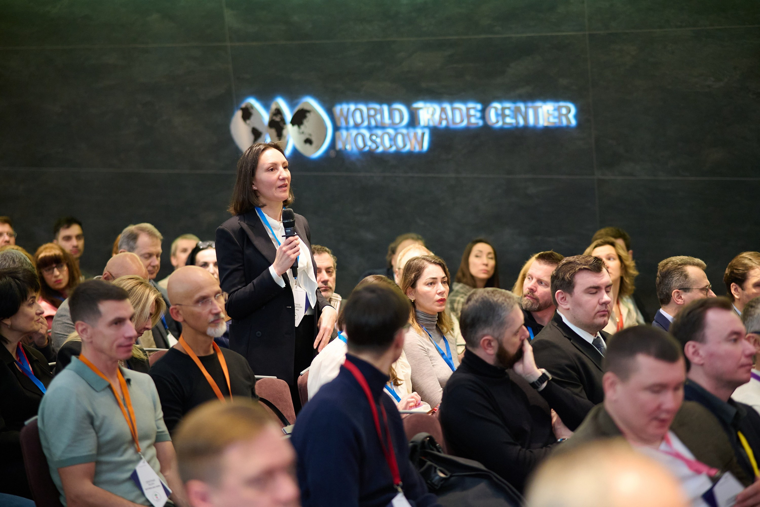 Redis Business Class — В фокусе. Планы и стратегии 2025. Репортажный фотограф в Москве и Санкт-Петербурге — Профессиональная съёмка мероприятий | Данила Золкин