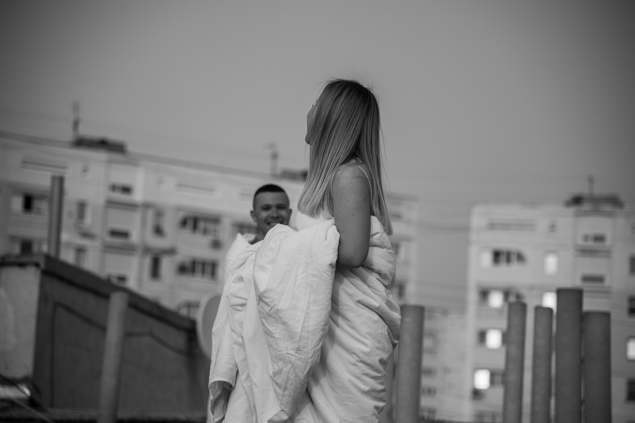 На крыше в одеялах. Свадебный фотограф Анна Хочева