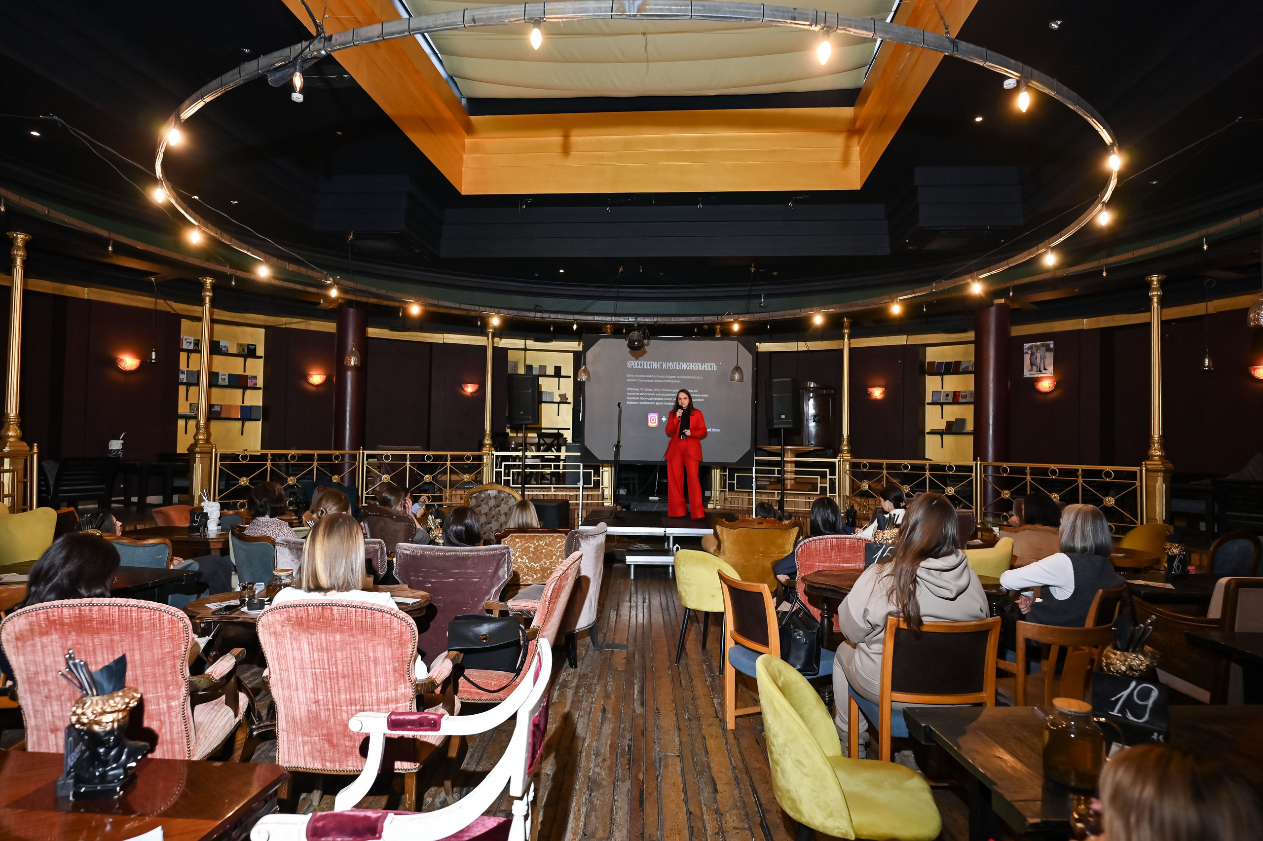 Репортажная съемка МК для клуба itsuptou. ZDARONOKIA Репортажный фотограф