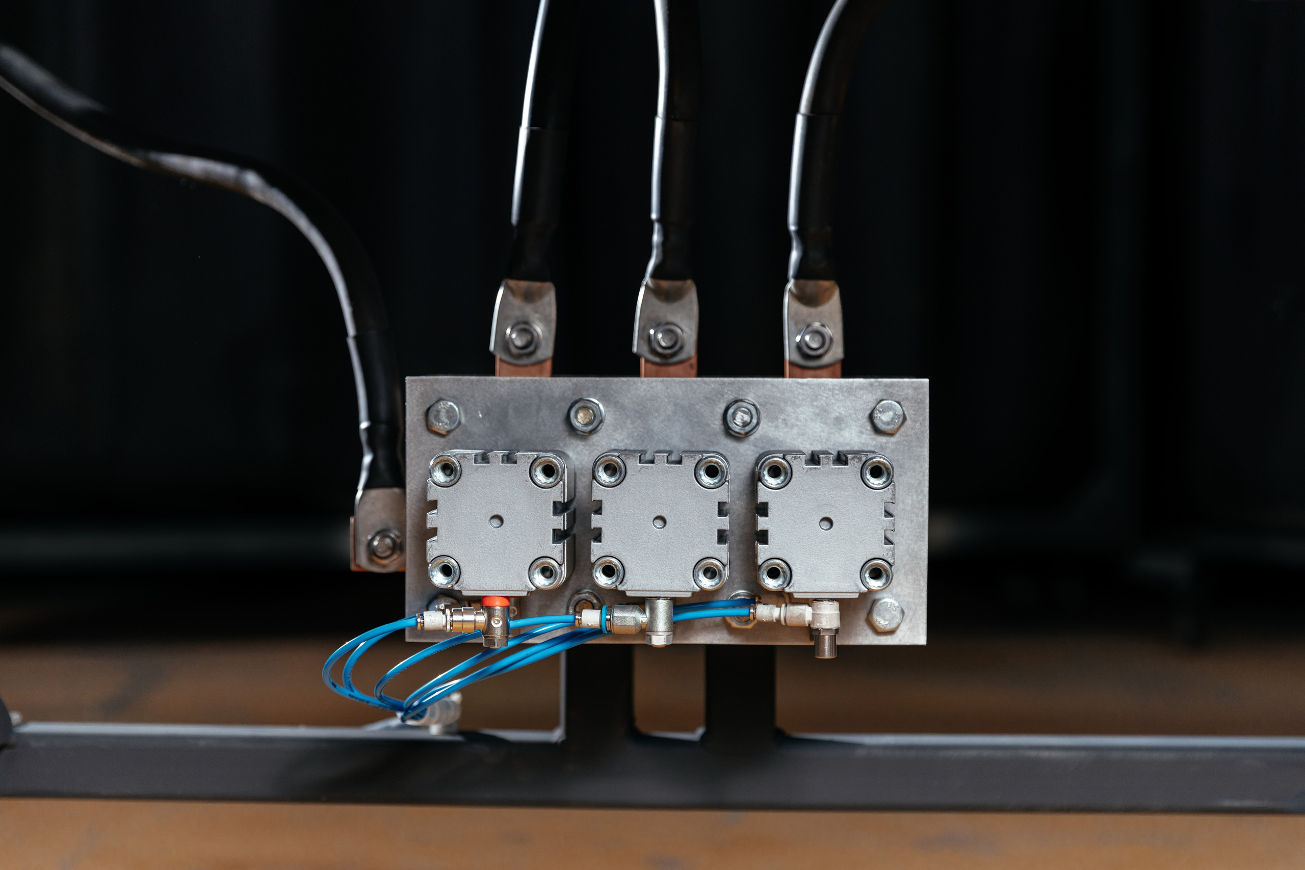 АВЭК — испытательное и аналитическое оборудование. Фотограф для бизнеса Константин Брусницын в Екатеринбурге