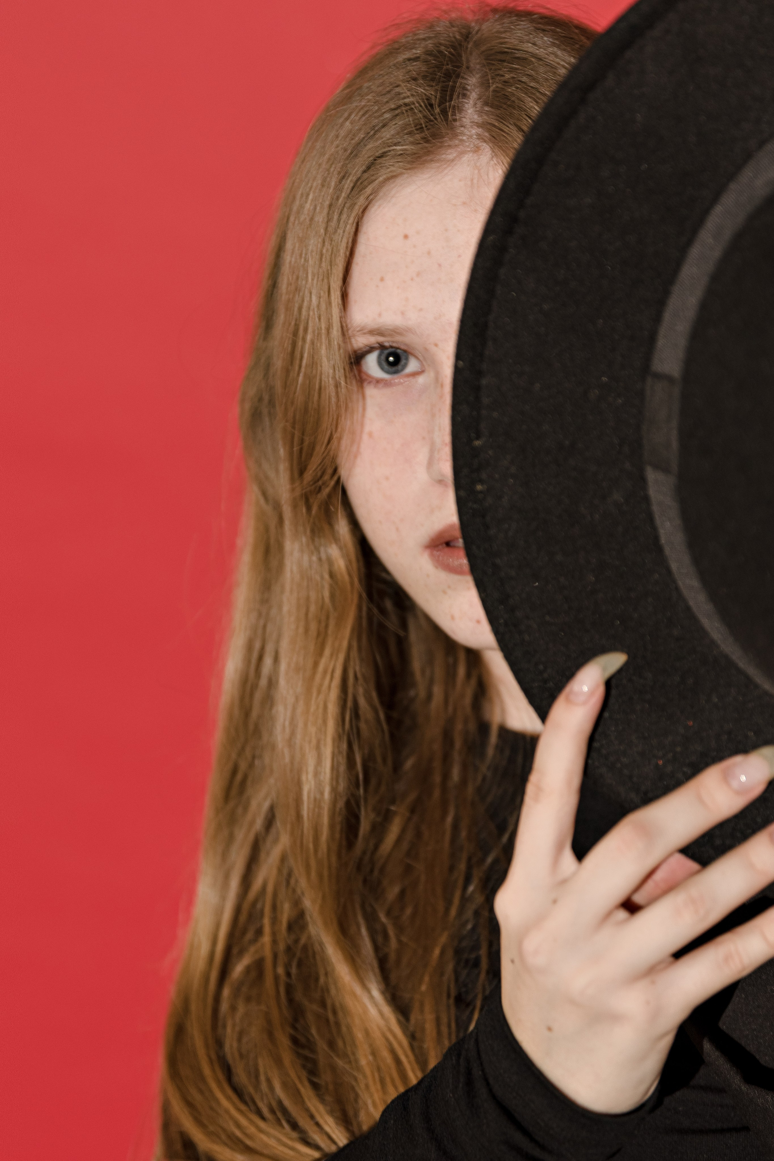 Съемки в студии. Индивидуальные, семейные, студийные съемки в Серпухове и за пределами