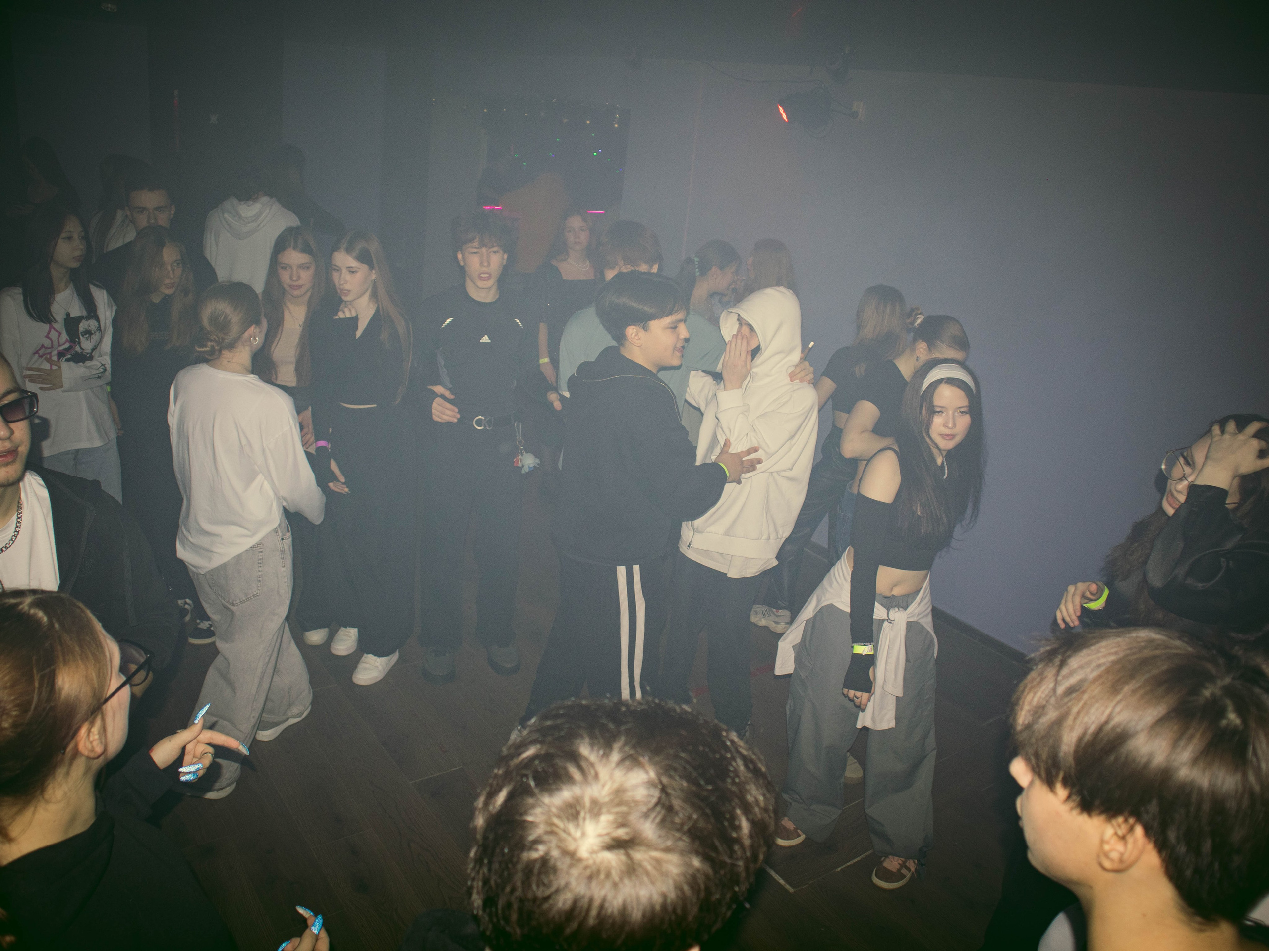 MOSHPIT. Фотограф и видеограф в Бугульме Аня Трутнева