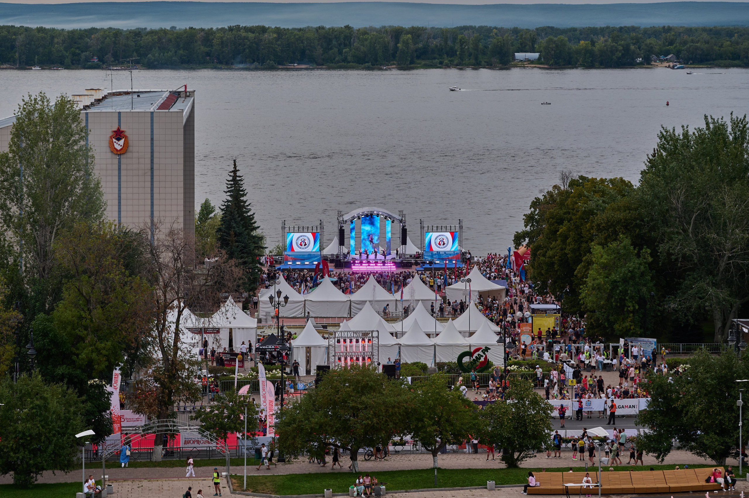 Огни Самары (ночной забег). Фотограф в Самаре