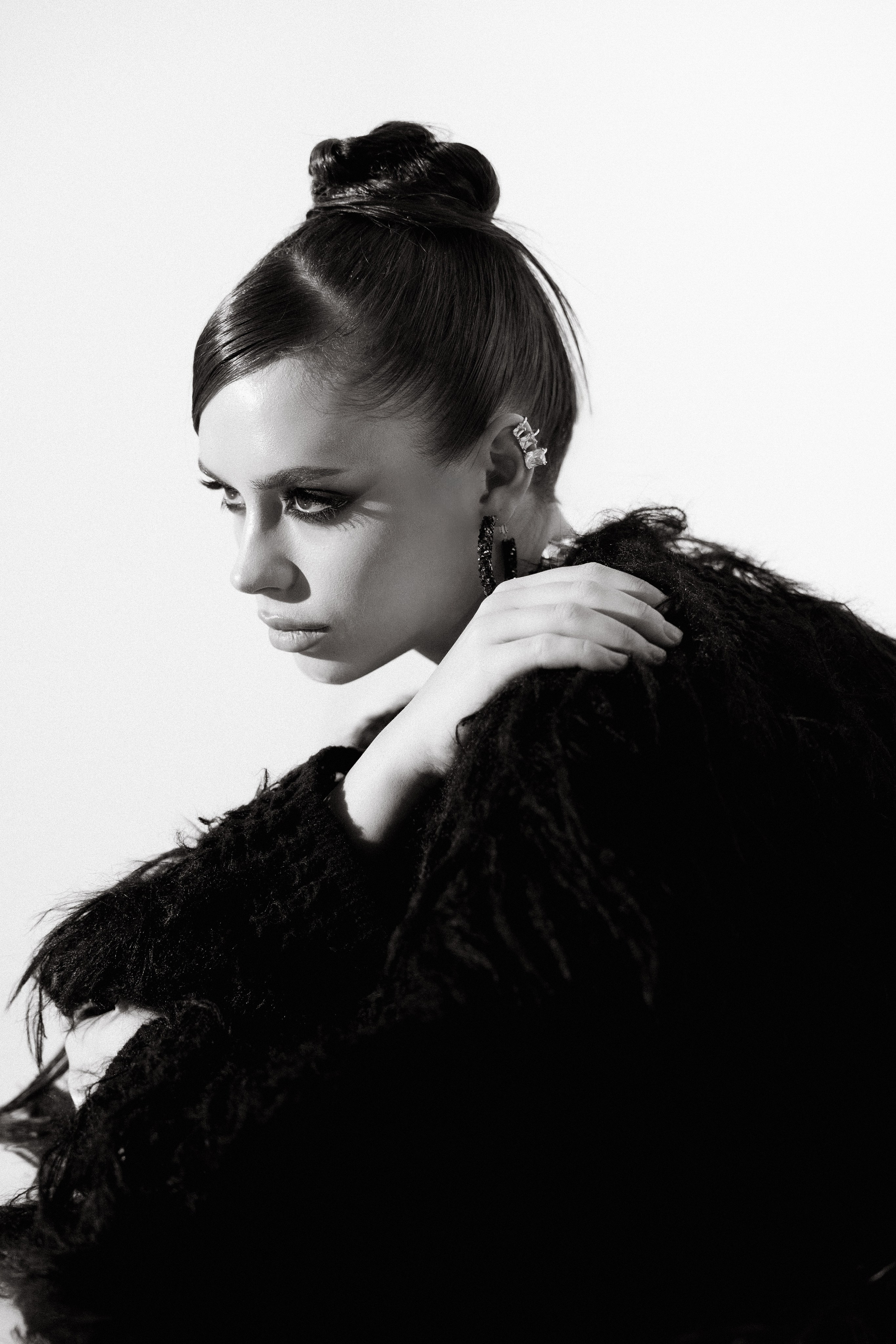 Елизавета. Главная