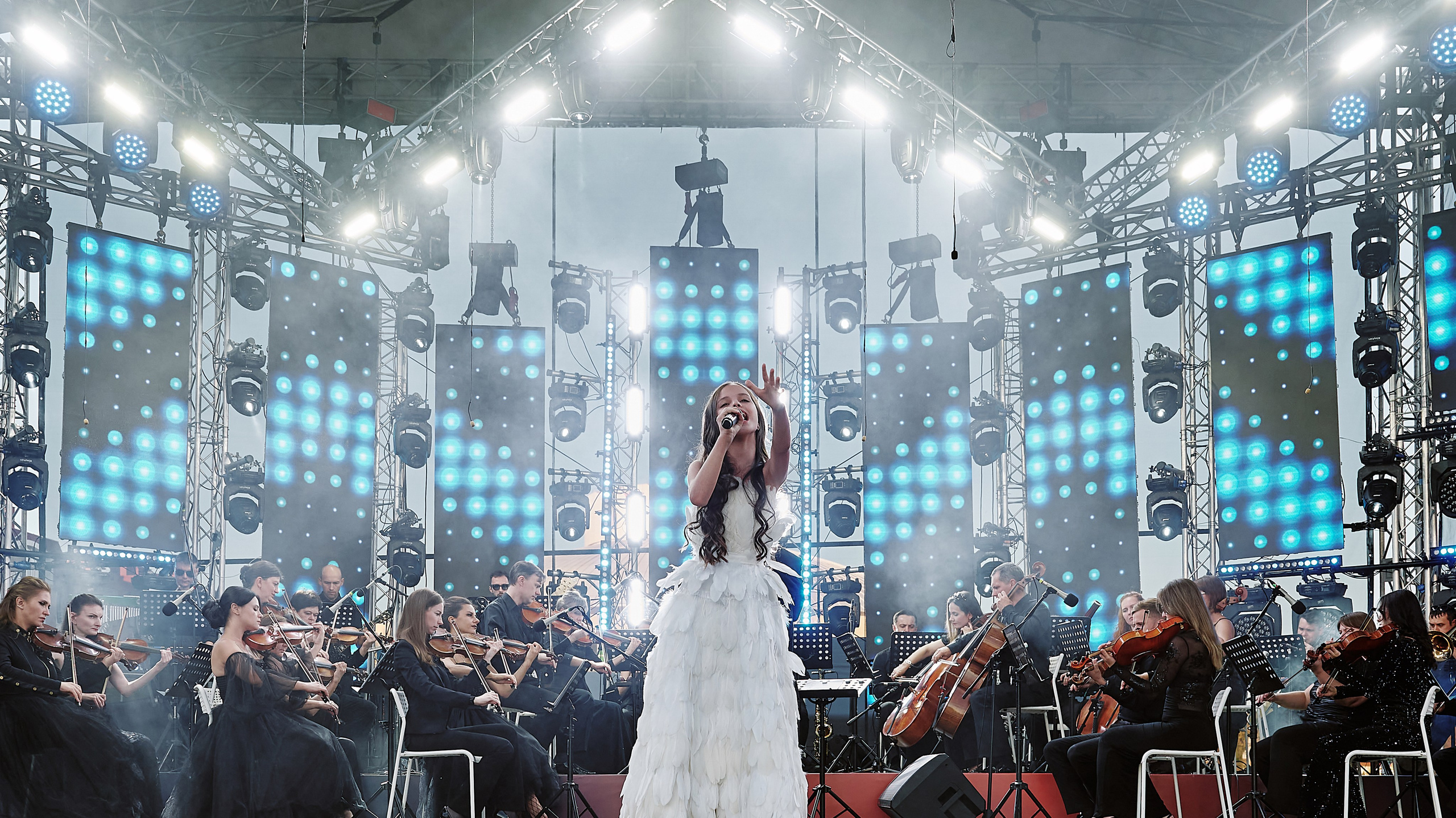 Организатор мероприятий в Рязани, режиссер праздника Рязань, праздник под ключ, заказать ведущего в Рязани. Режиссер в Рязани Ольга Синичкина