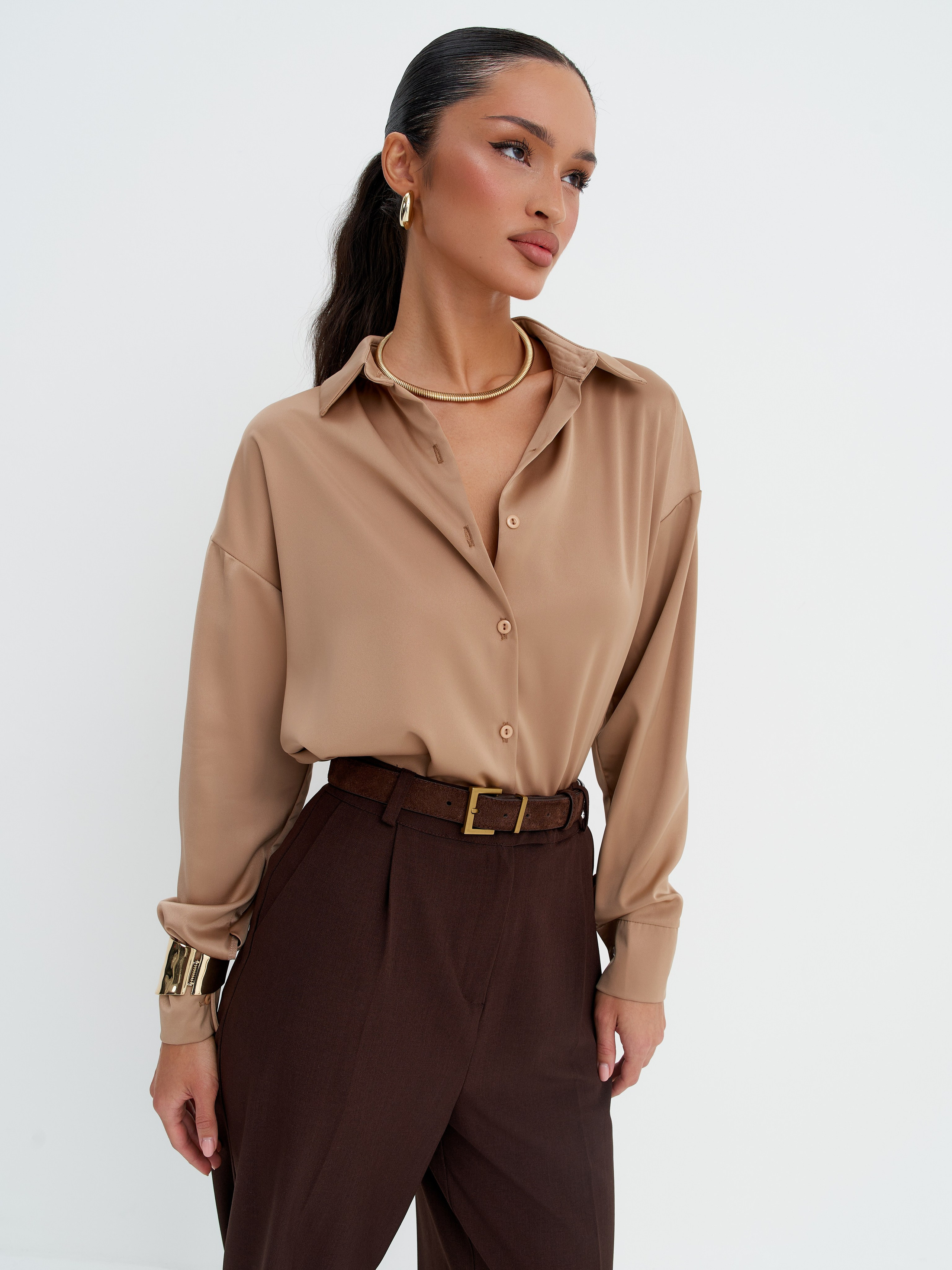 Brandbook рубашка. Фотограф для маркетплейсов в Москве