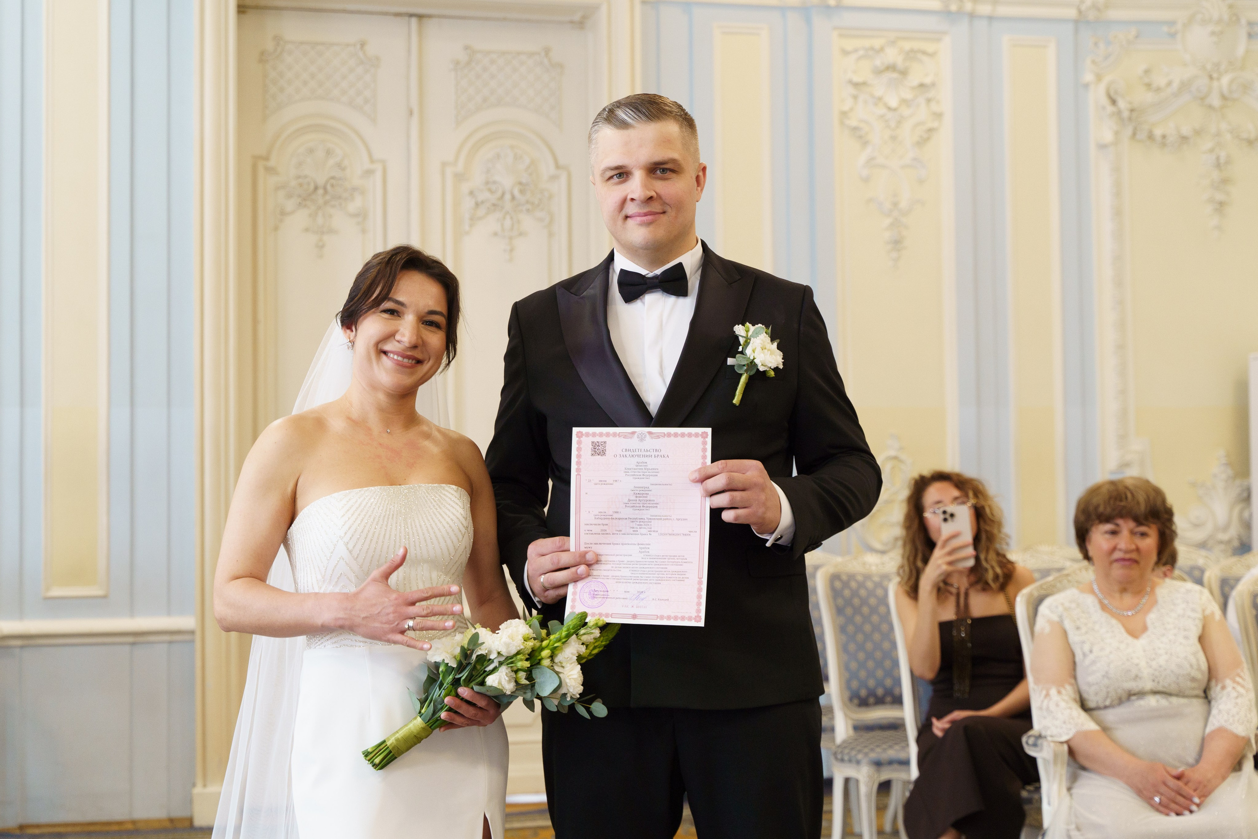 Во Дворце бракосочетания № 2. Professional photoartist in St. Petersburg (wedding, reportage, portrait, model book, love story) Alexander Shvedov