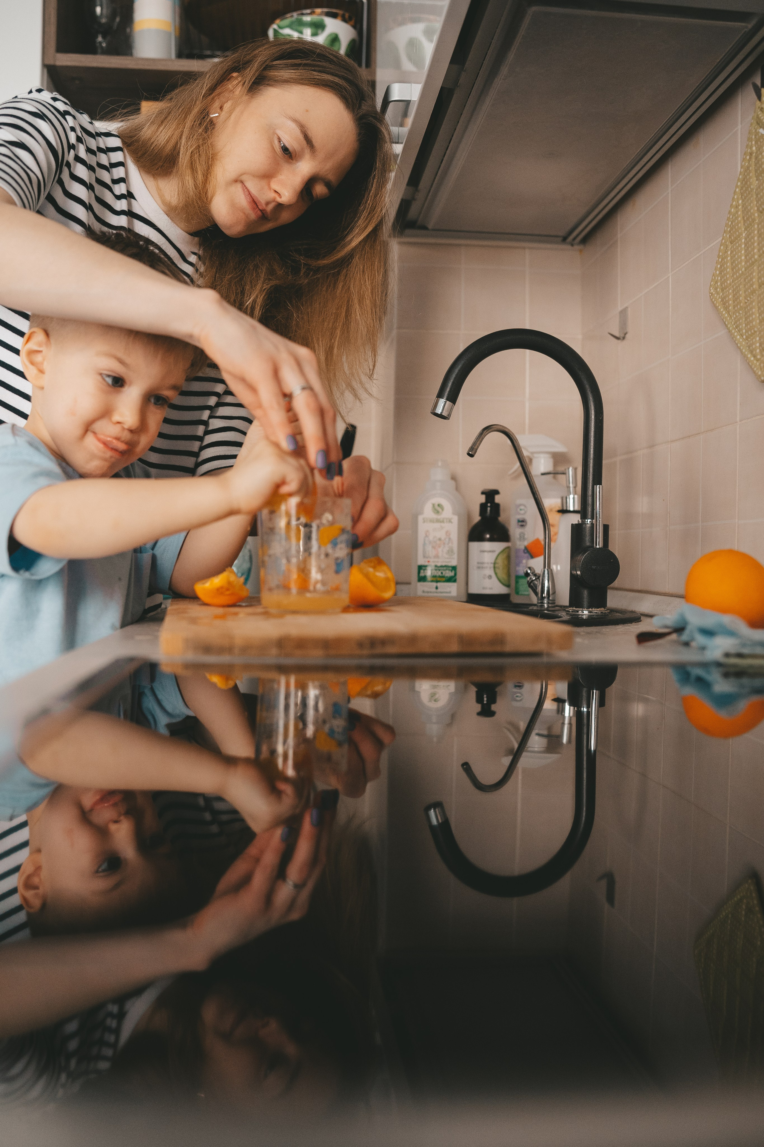 Домашняя семейная съемка: мама и сын. Фотограф Екатерина Канчалаба