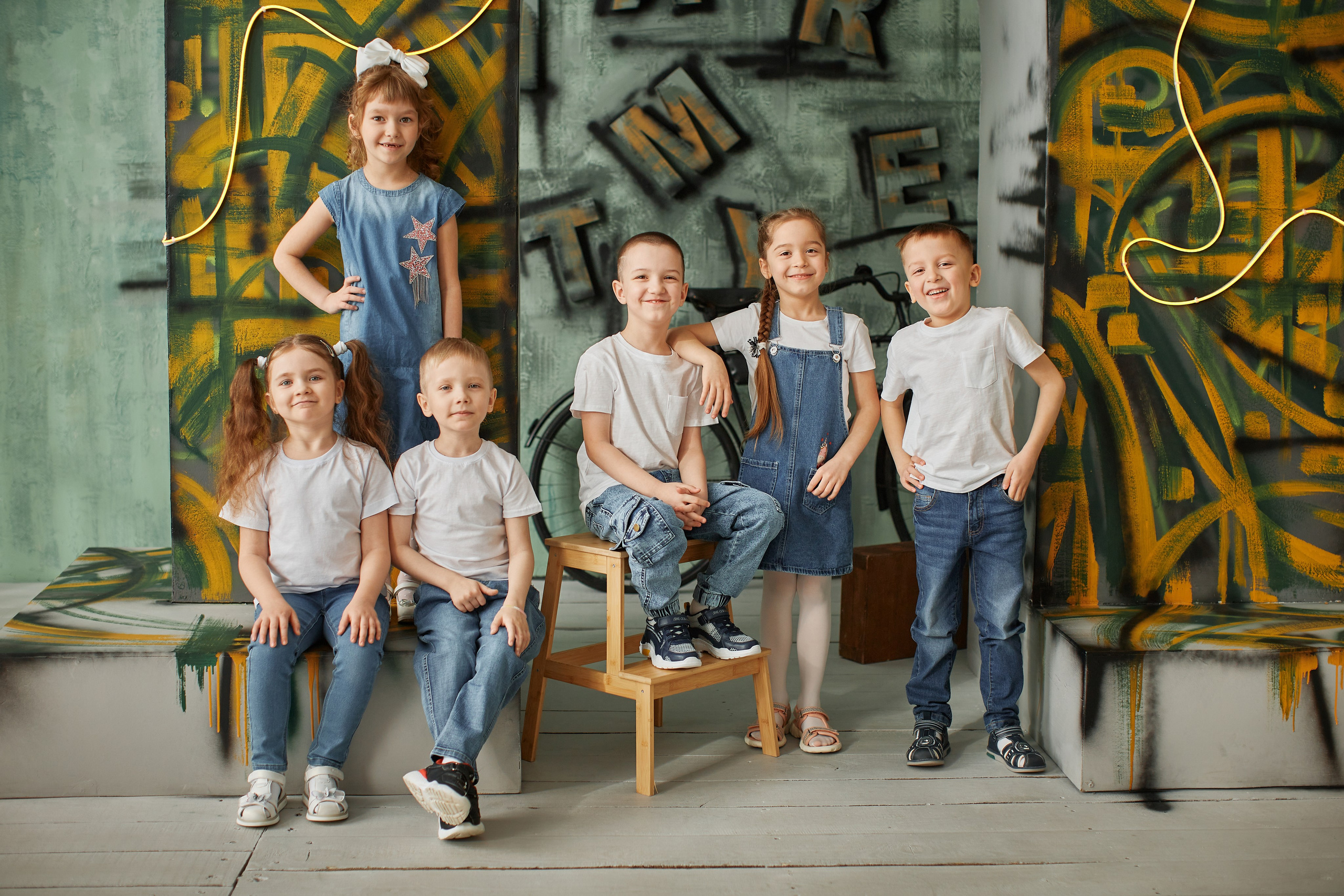 Групповые. Выпускные альбомы в городе Курган для всех