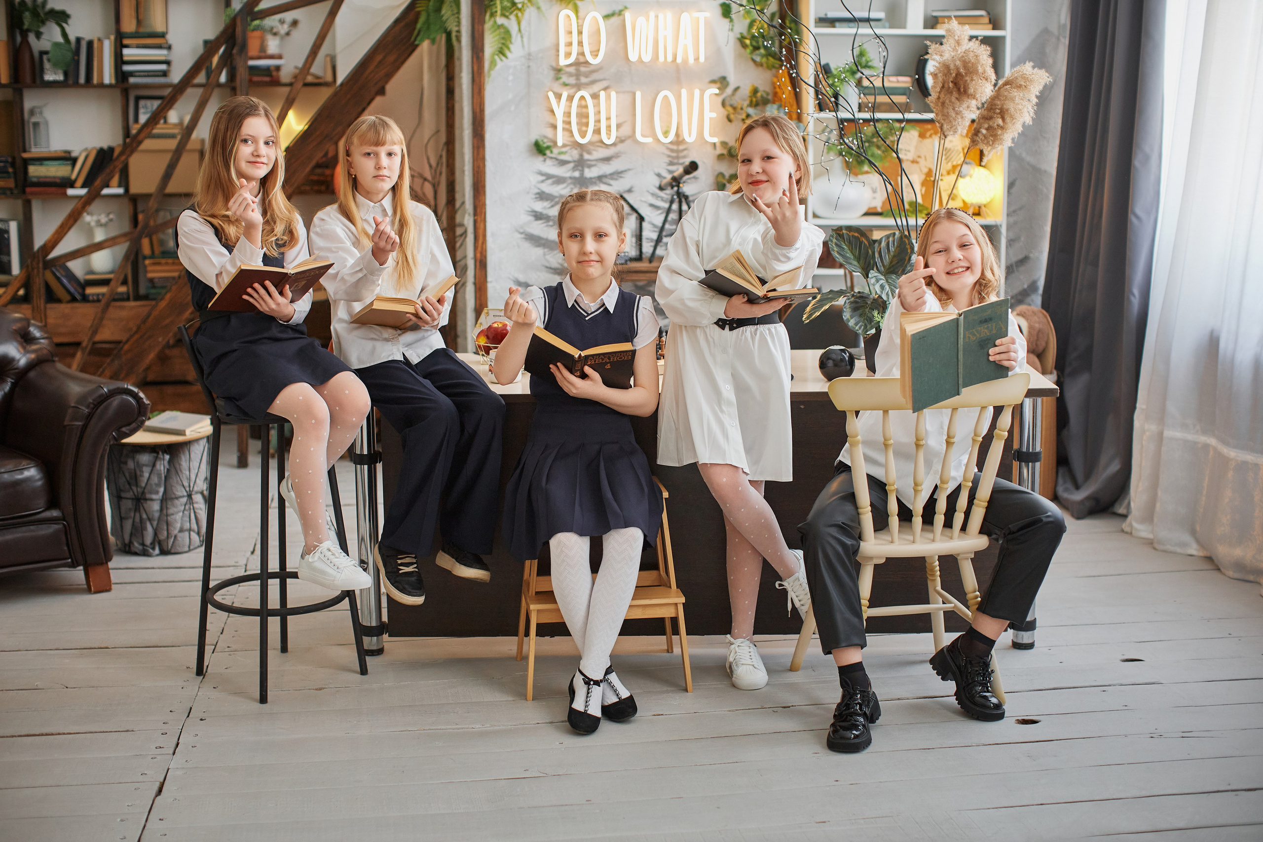 Группы. Выпускные альбомы в городе Курган для всех