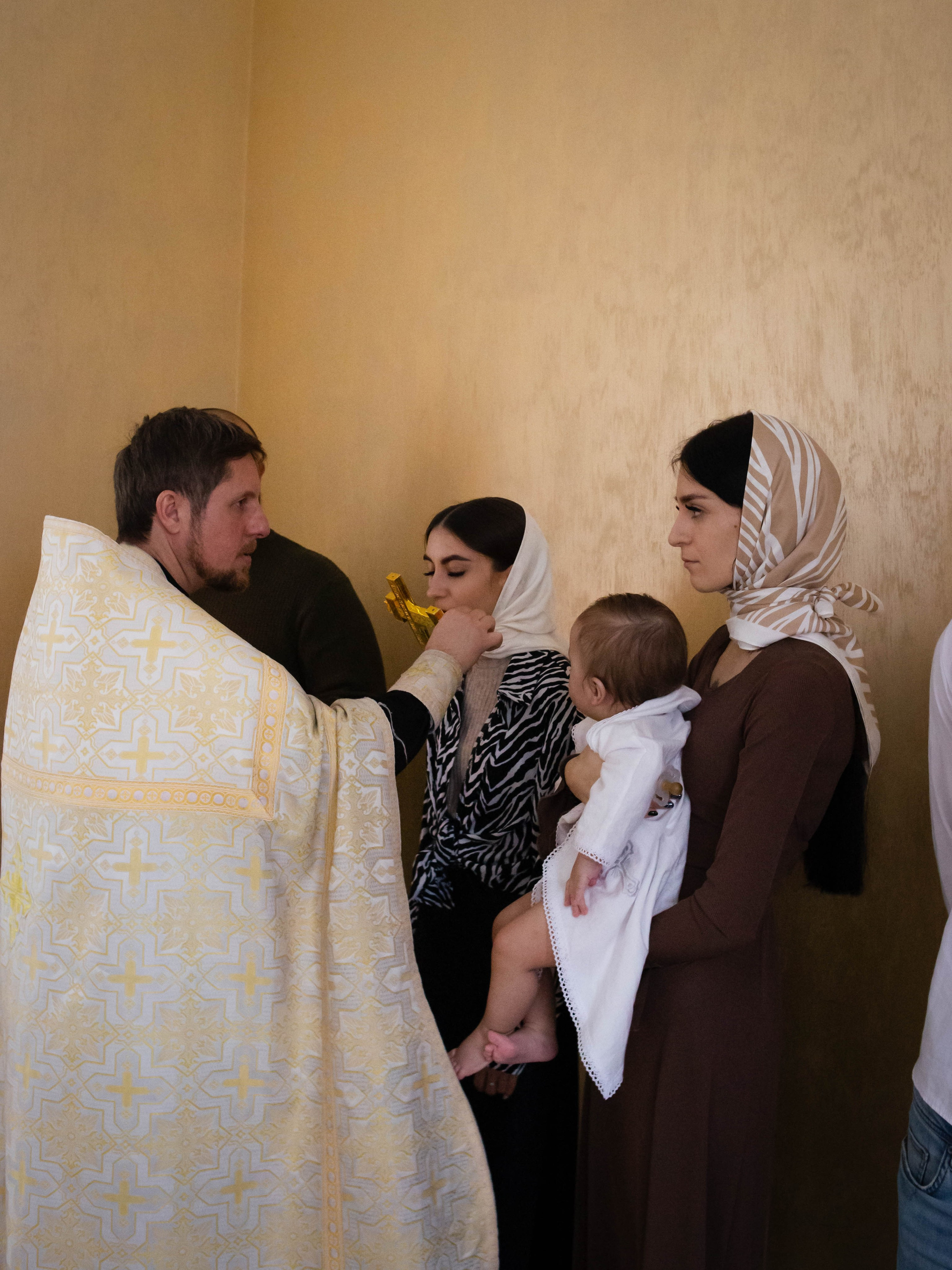 Крещение Эмира. Семейный фотограф Софи Симакова в Волгограде и Волжском