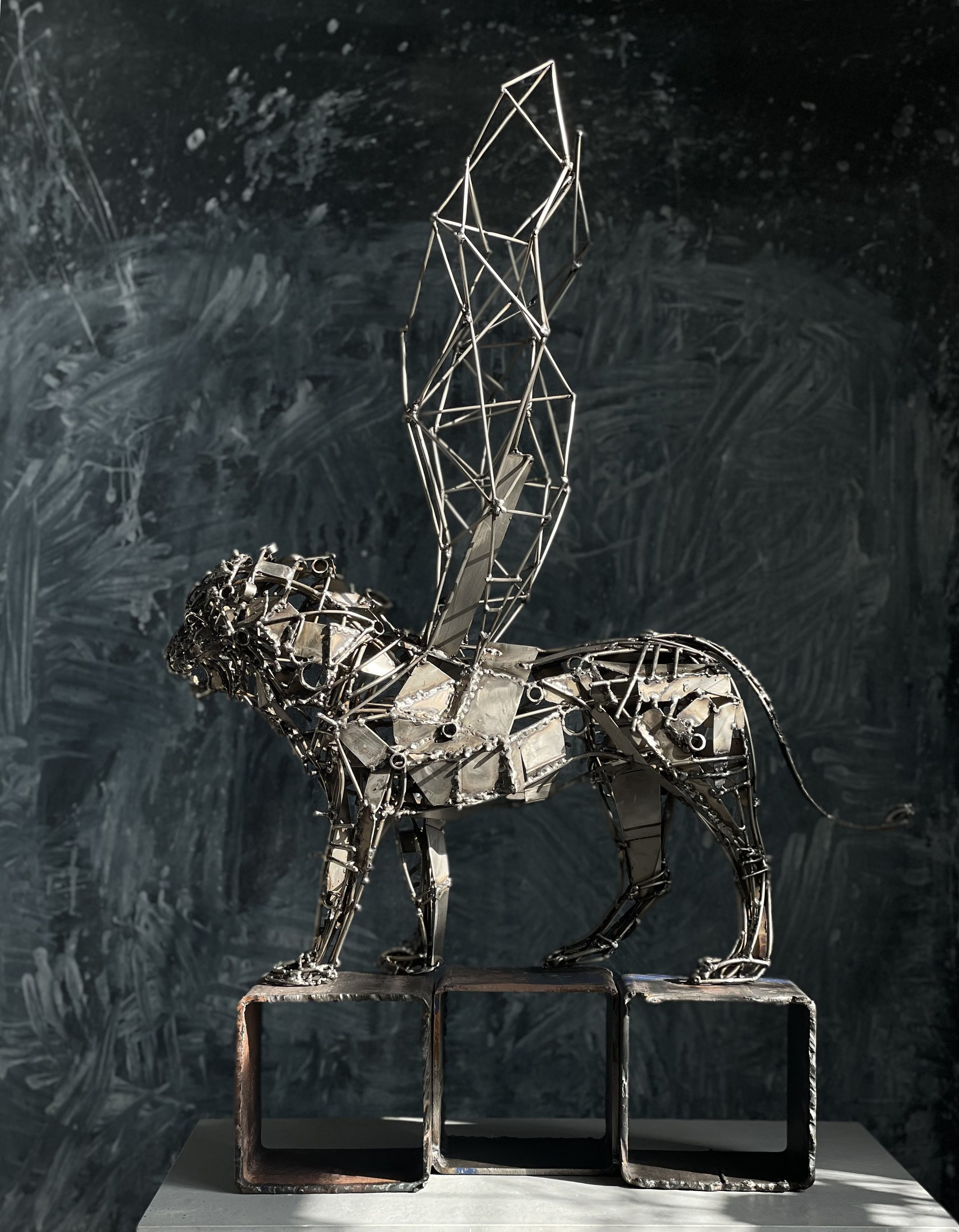 Лев-рыцарь. Художник — скульптор Антонина Фатхуллина