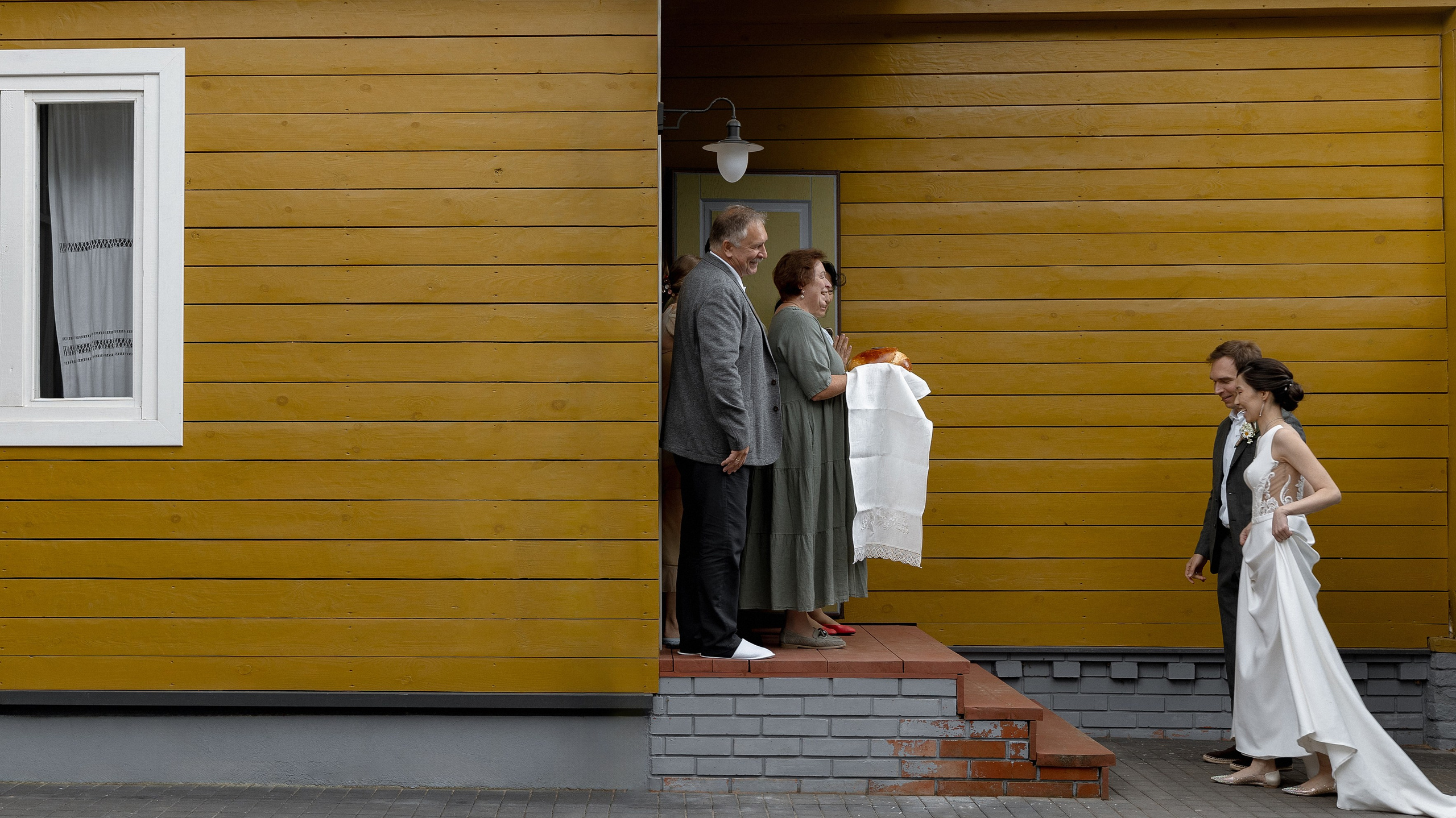 Людмила и Степан. Венчание в Суздале. Свадебный фотограф Аня Милграм