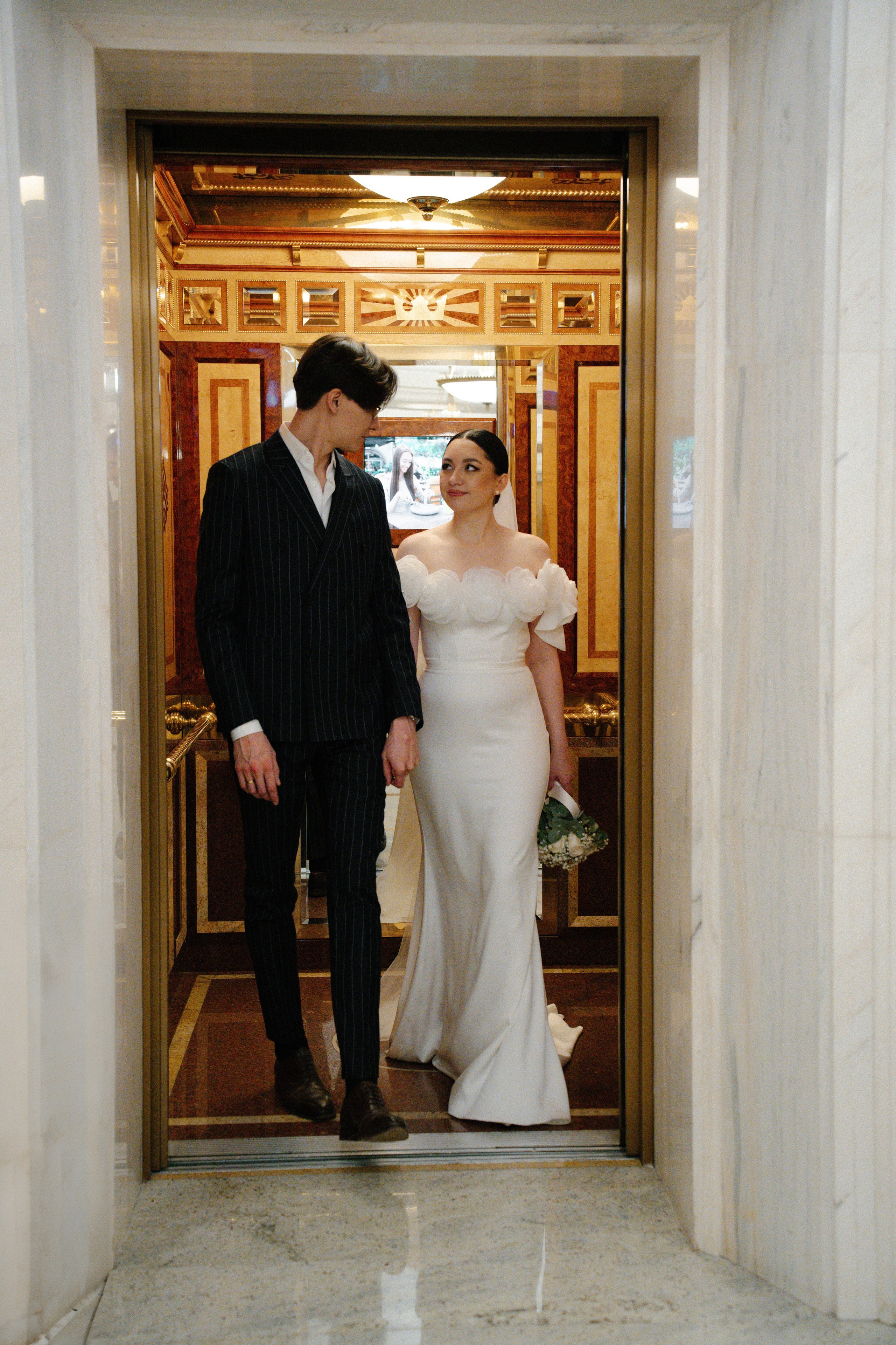 Свадебная фотосессия в гостинице Украина