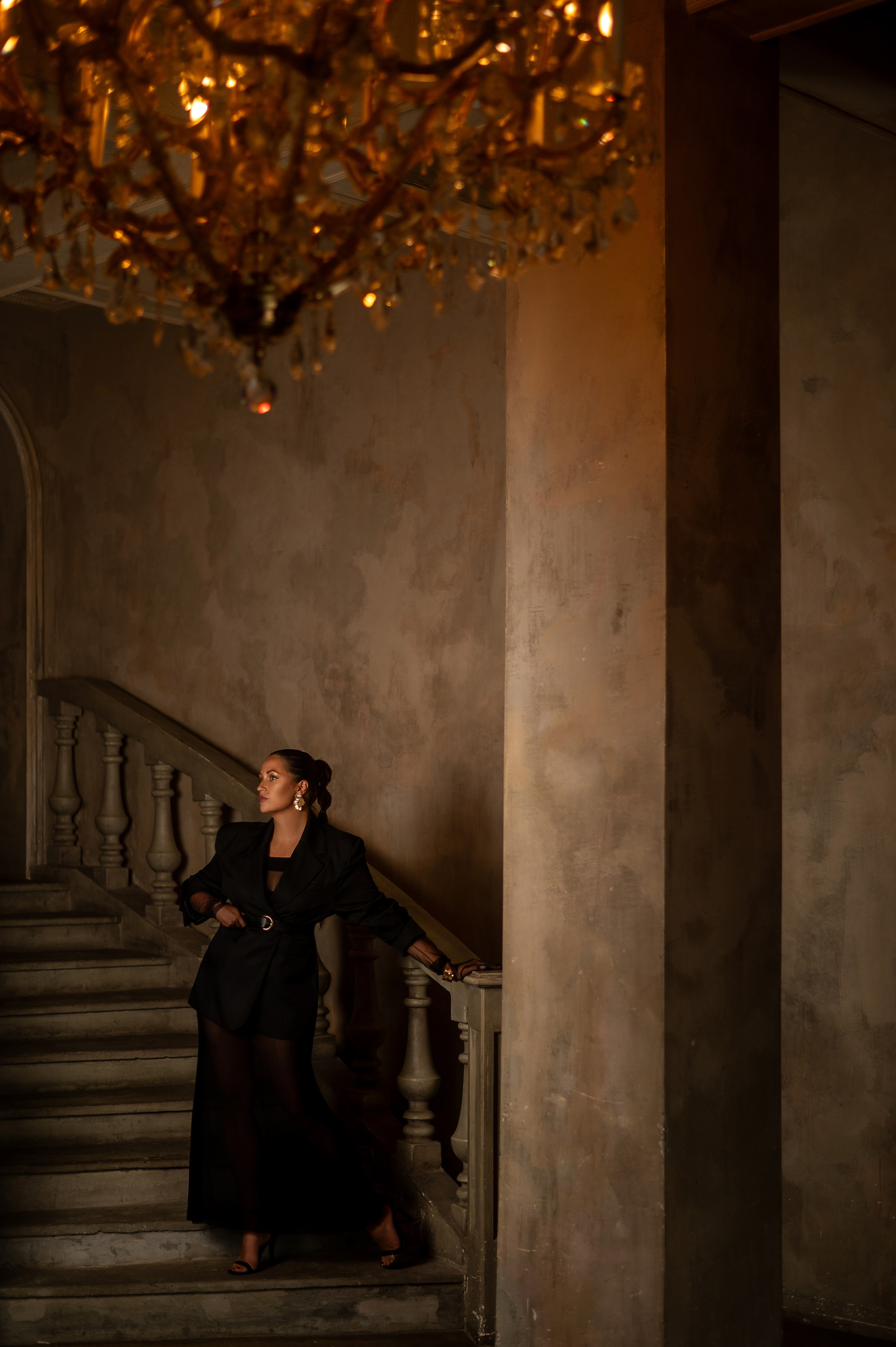 Стильная фотосессия в винтажном зале Питера. Женский фотограф Санкт-Петербург Александра Колий