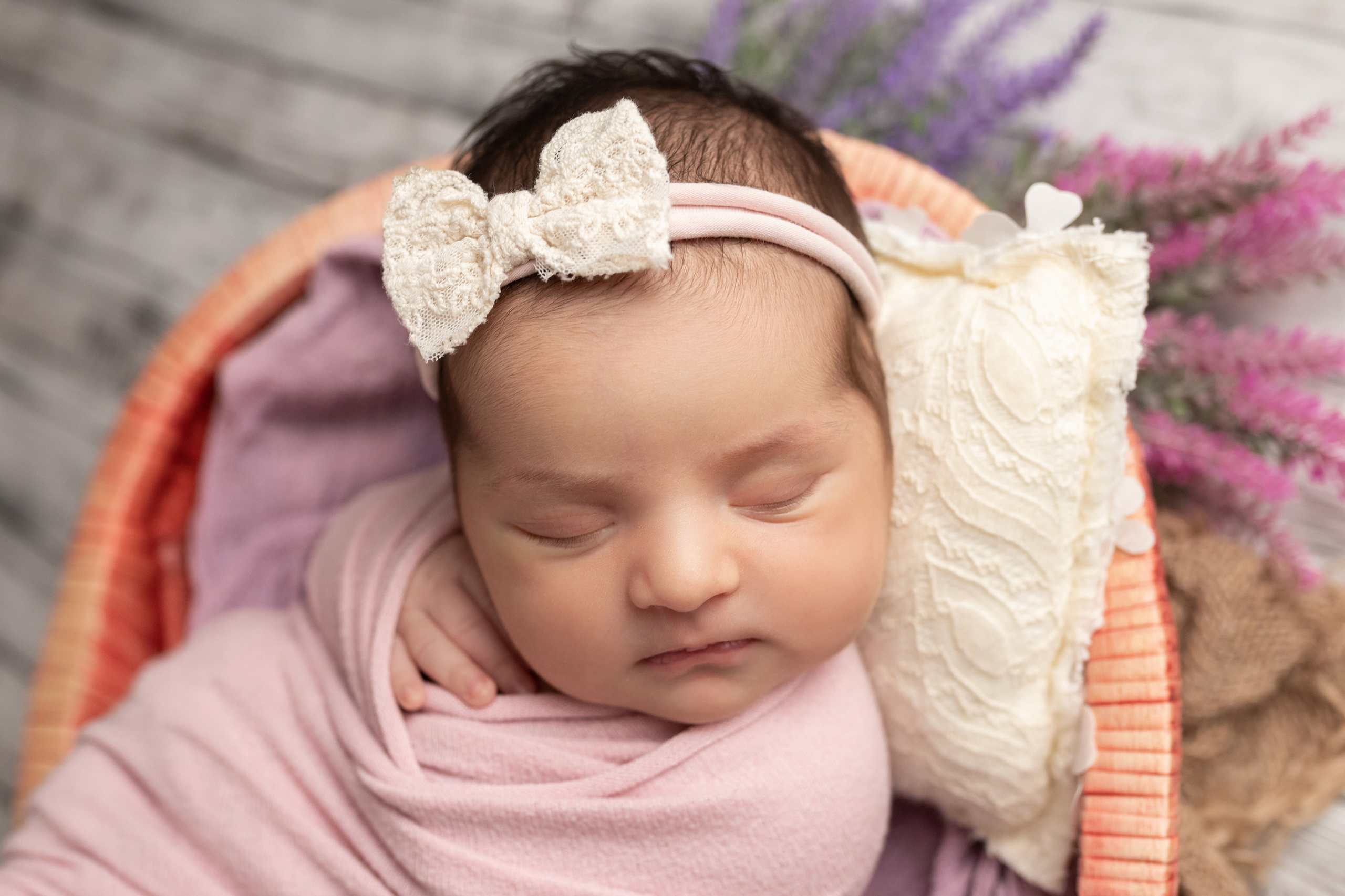 Классический стиль newborn. Фотограф новорождённых Анапа Елена Кушнарь