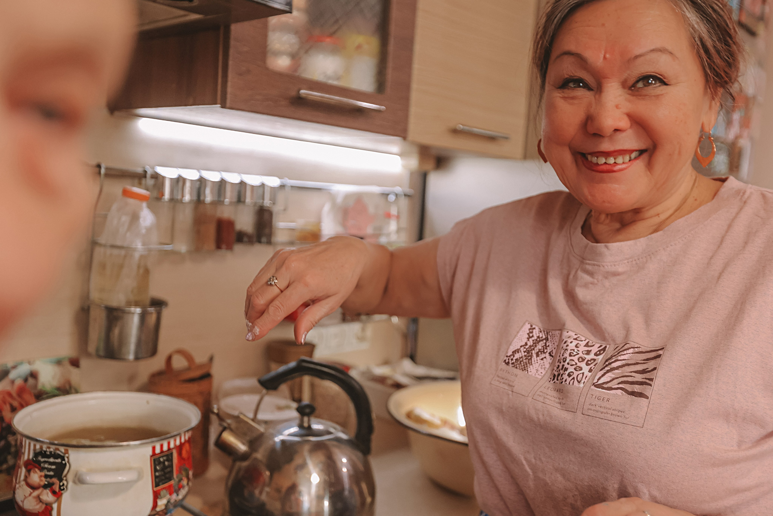 Большая семья репортаж. Семейный фотограф Тюмень, фотограф на роды Салмина Мария