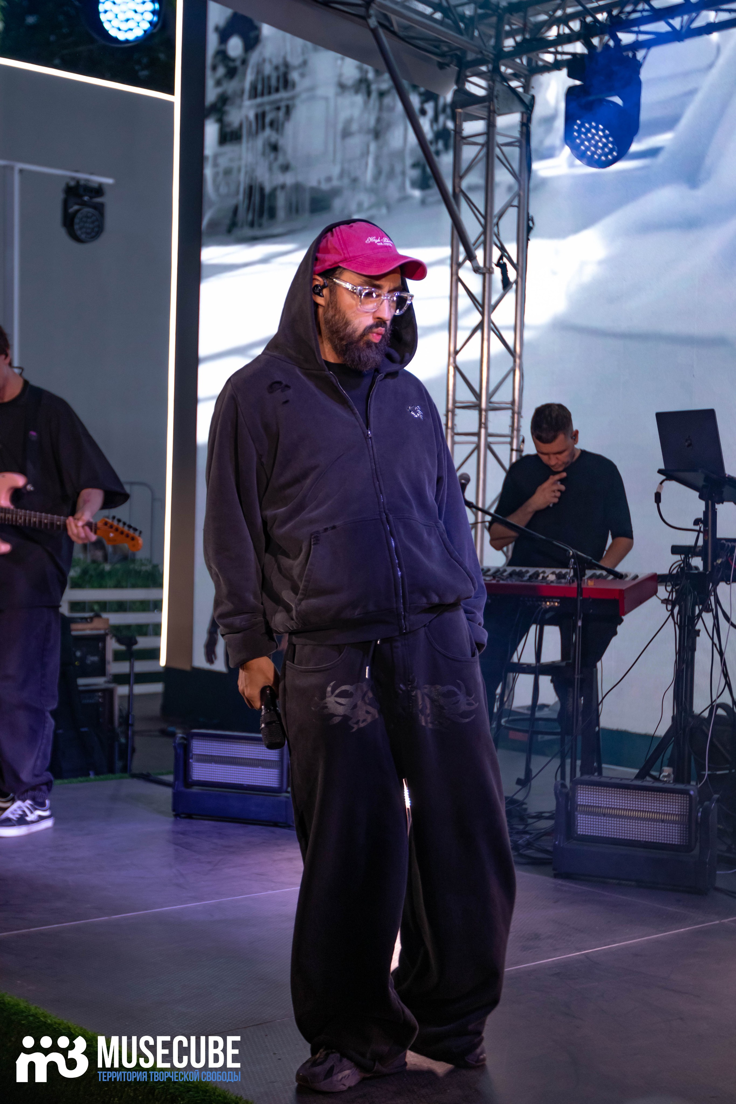 МОТ. Концертный фотограф